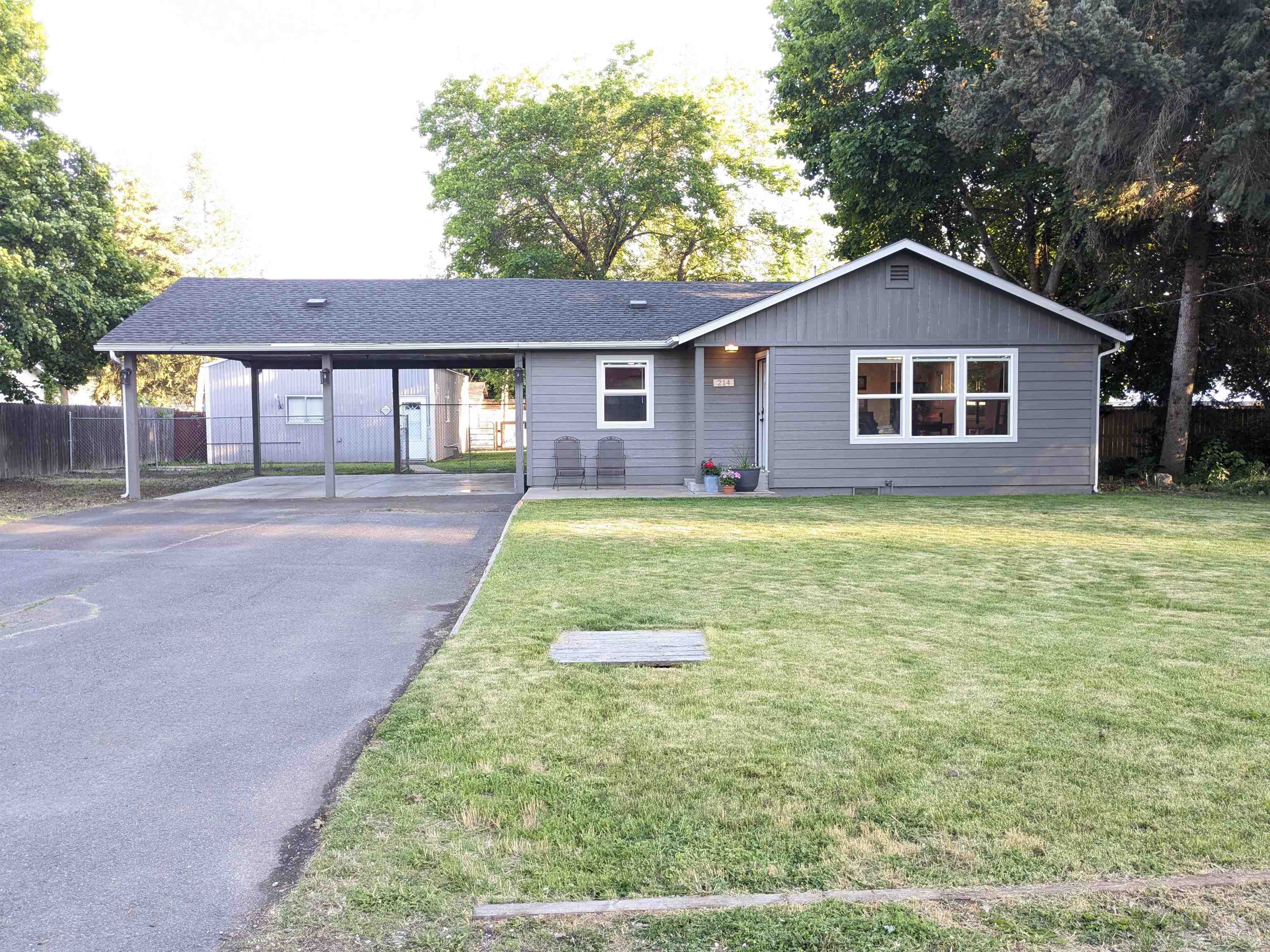 214 E C St - Photo 42