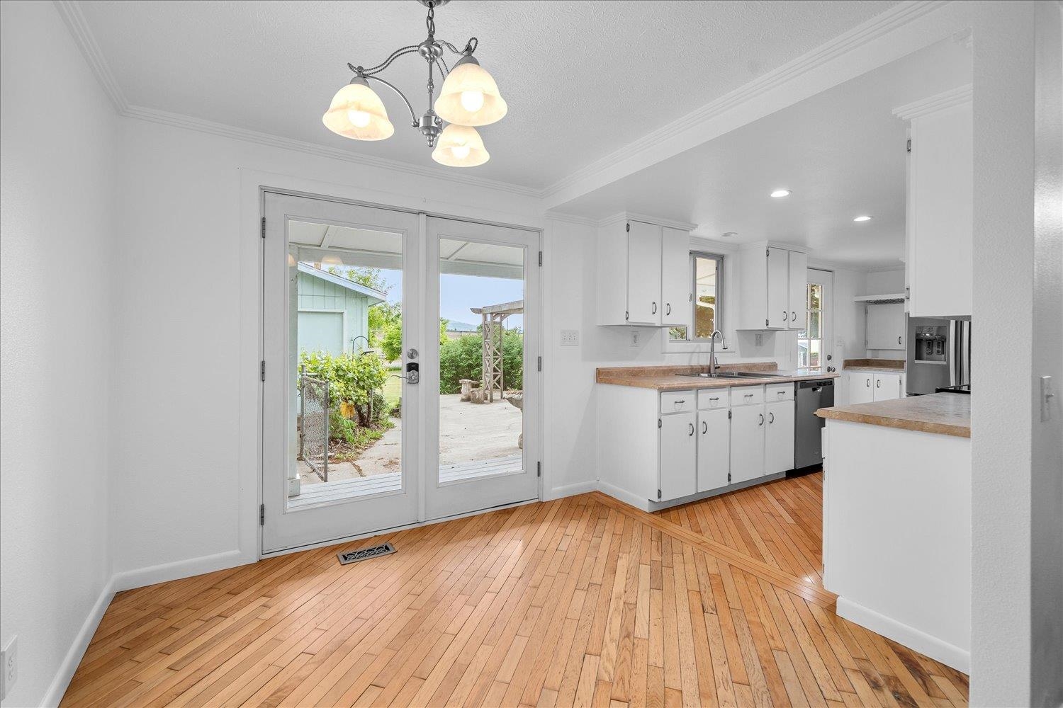 8204 E Augusta Ave - Photo 7
