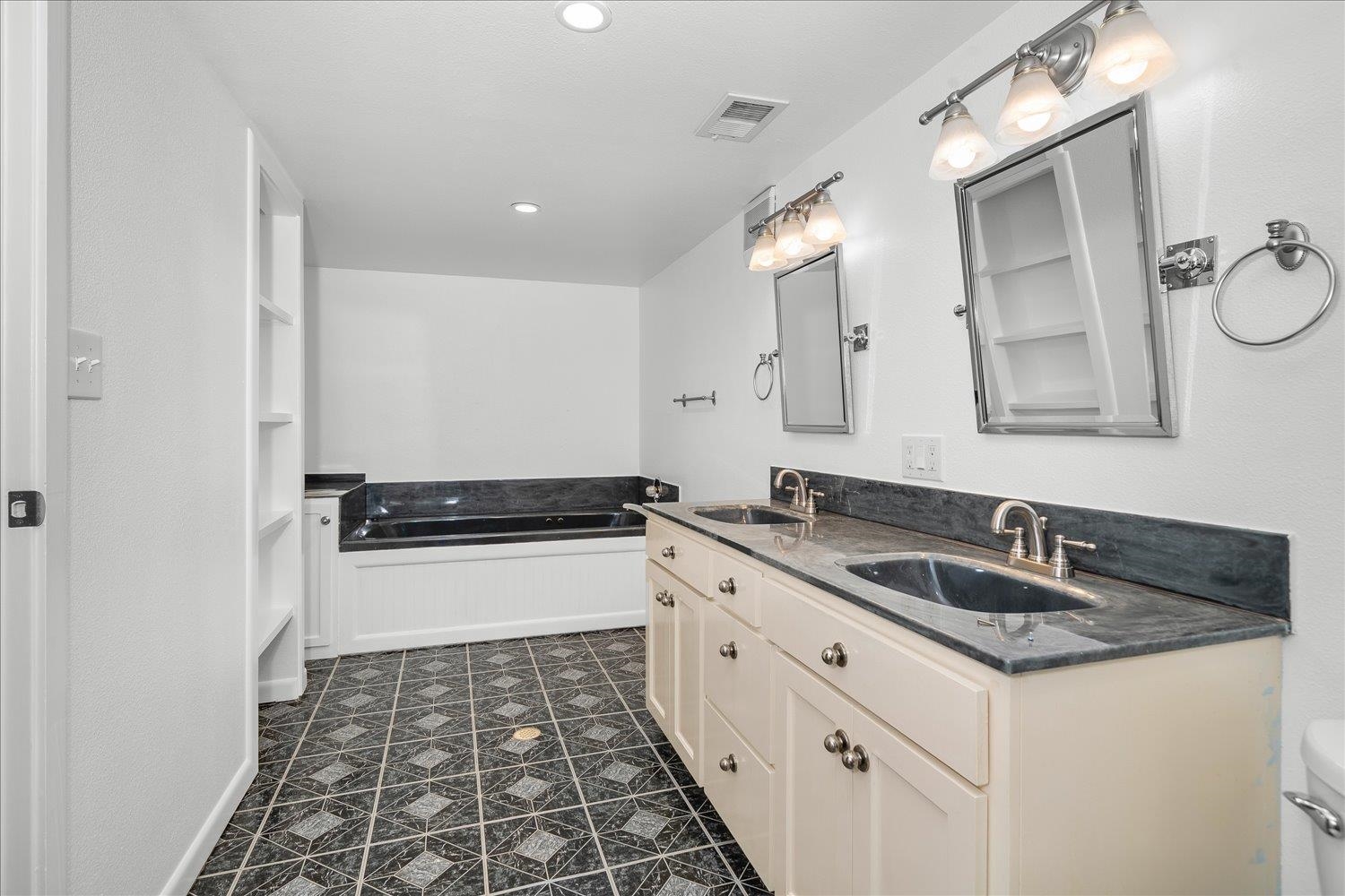 8204 E Augusta Ave - Photo 24