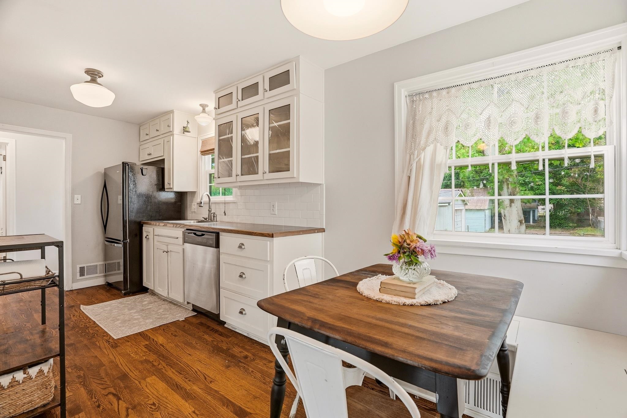 4311 N Wall St - Photo 7