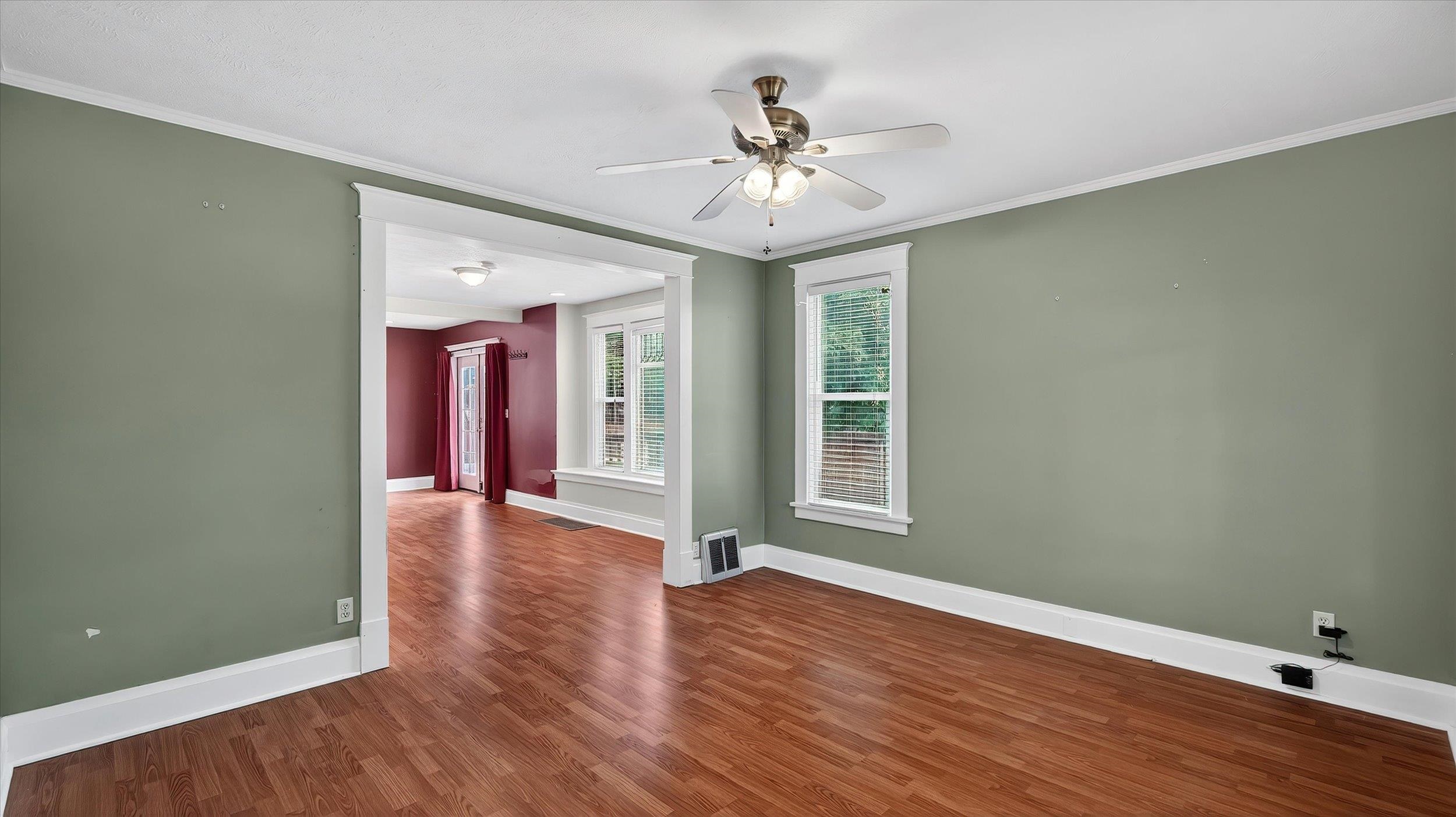 1127 W Fairview Ave - Photo 3