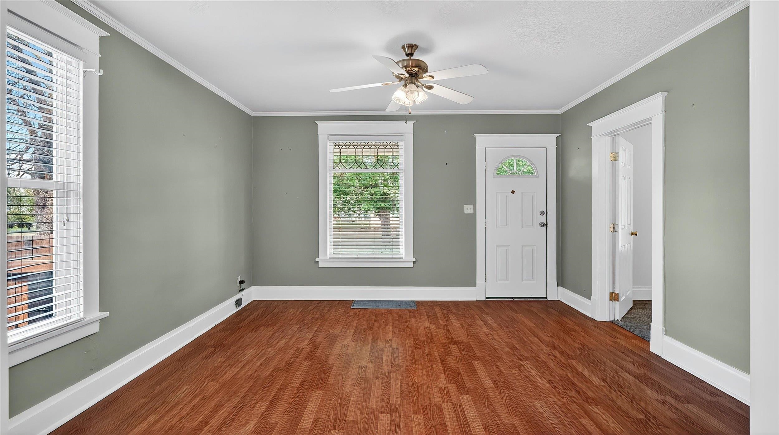 1127 W Fairview Ave - Photo 5