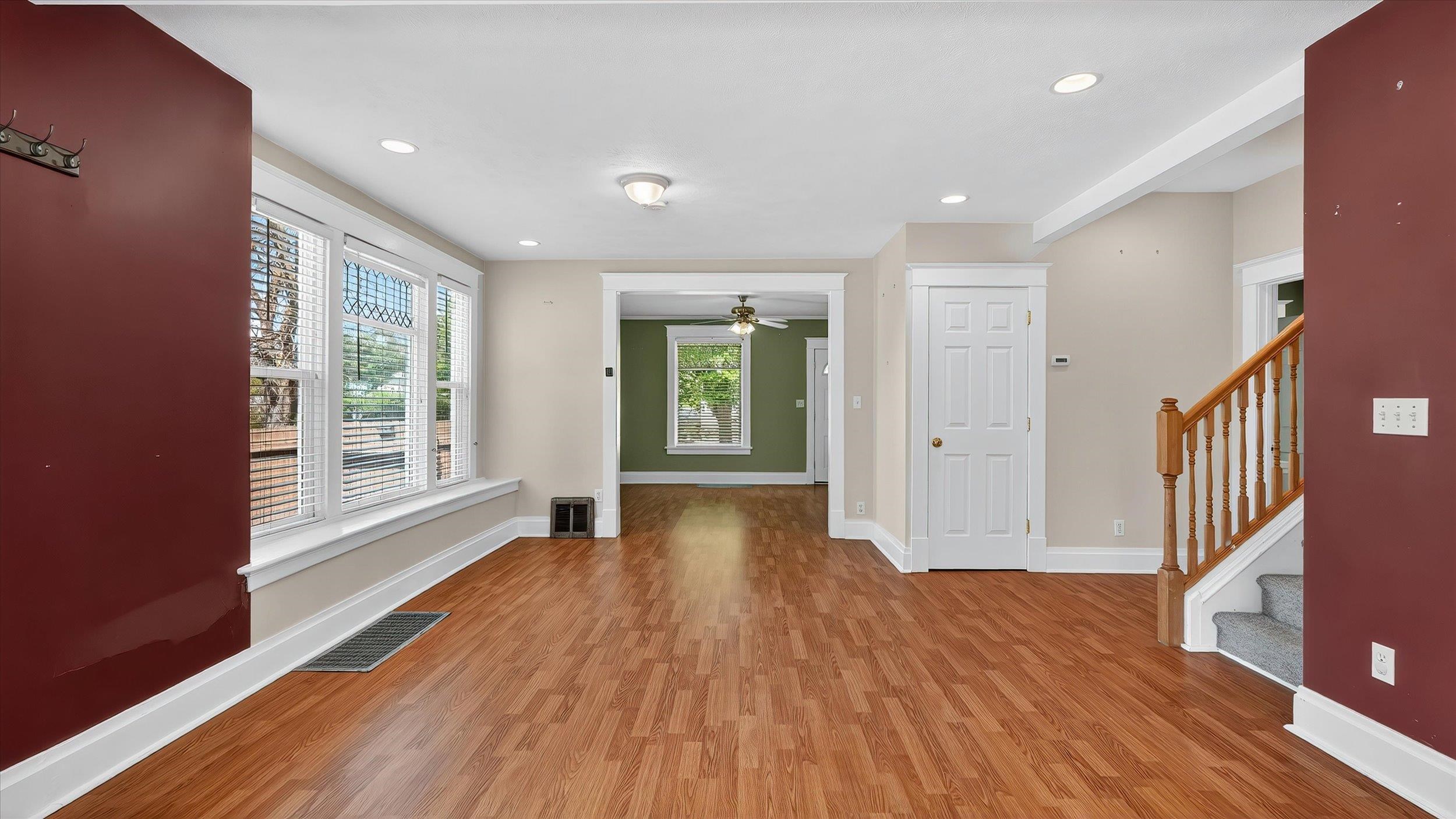 1127 W Fairview Ave - Photo 6