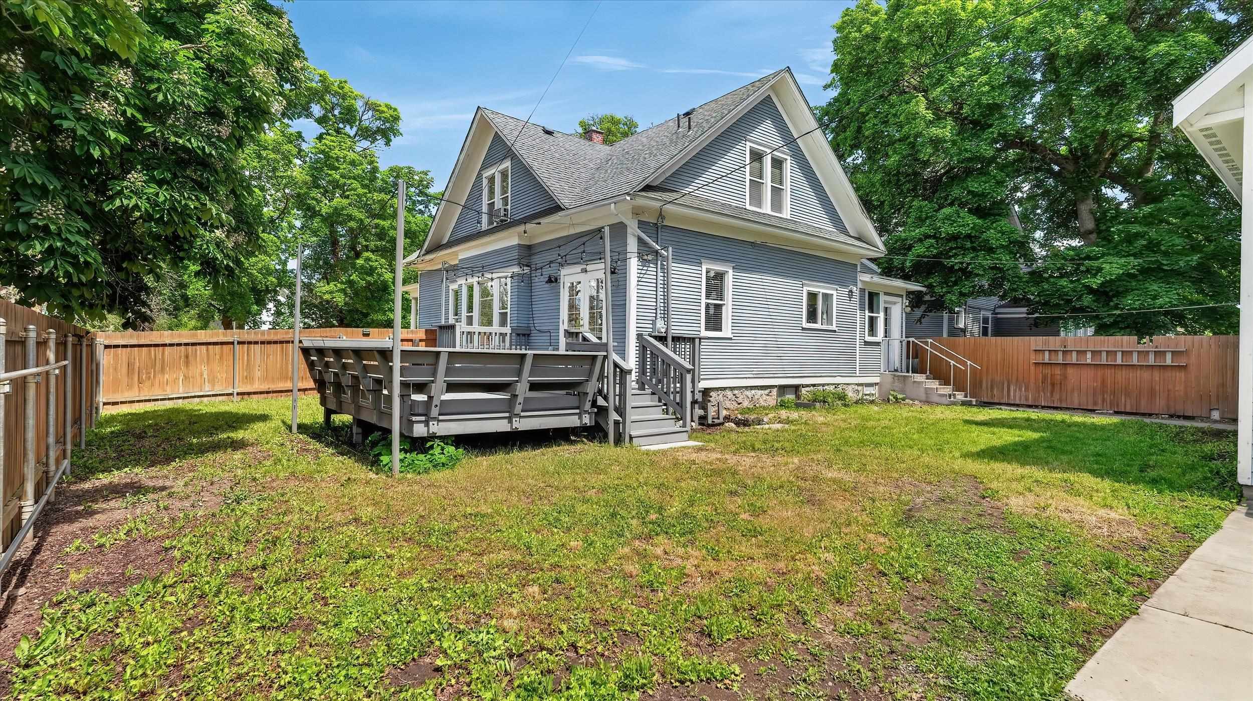 1127 W Fairview Ave - Photo 32