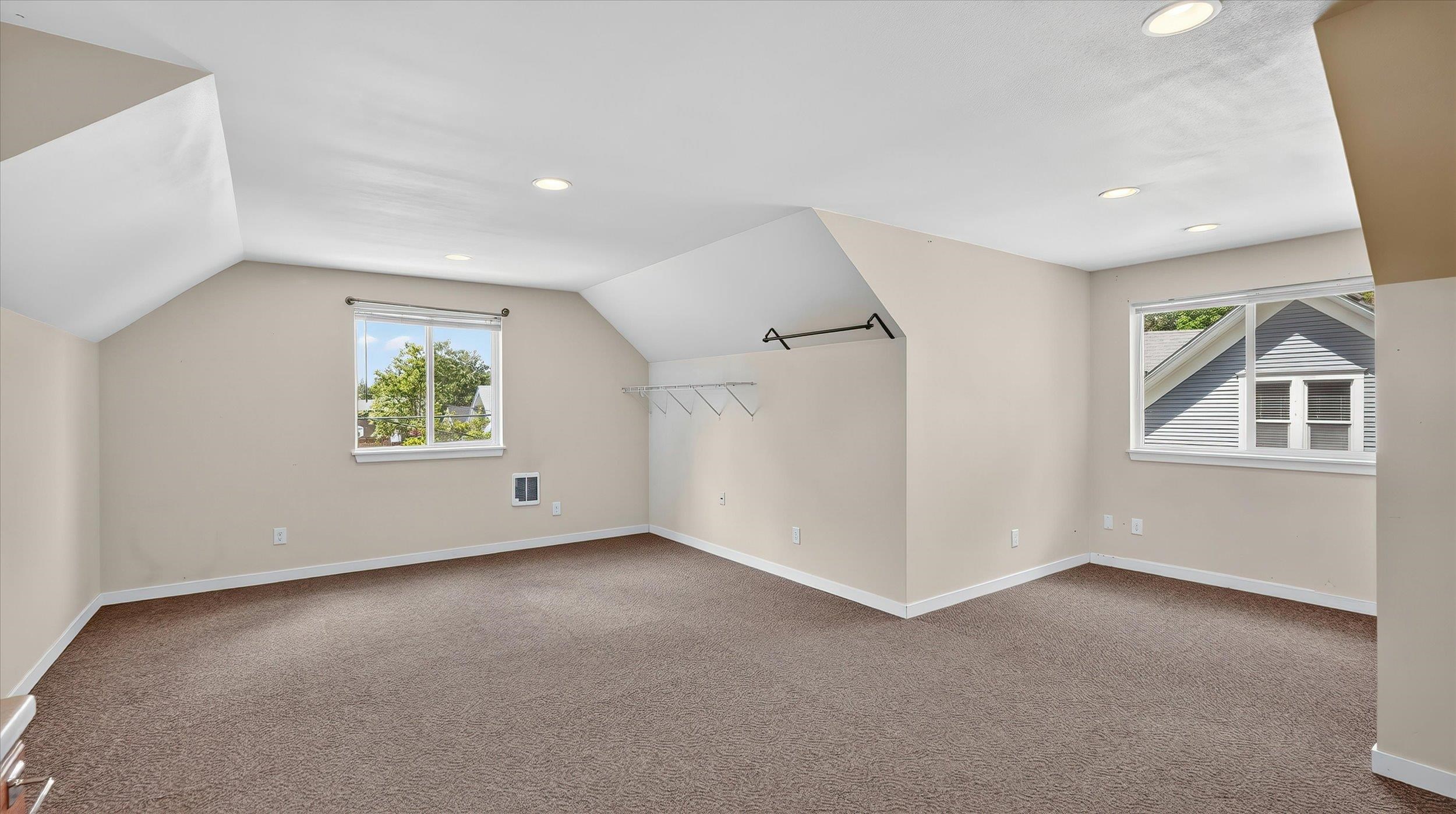 1127 W Fairview Ave - Photo 36