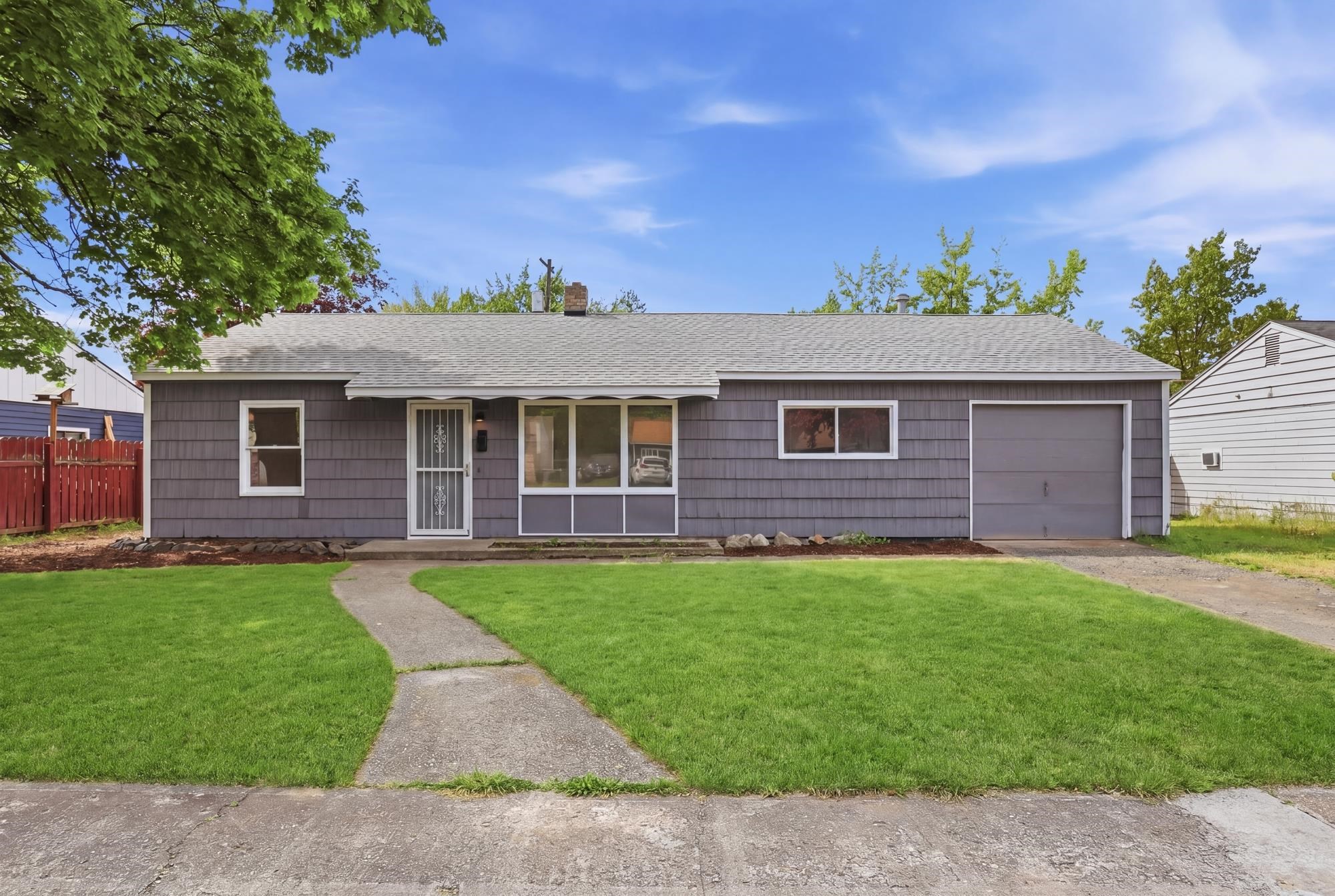 5123 W HOFFMAN Pl - Photo 2