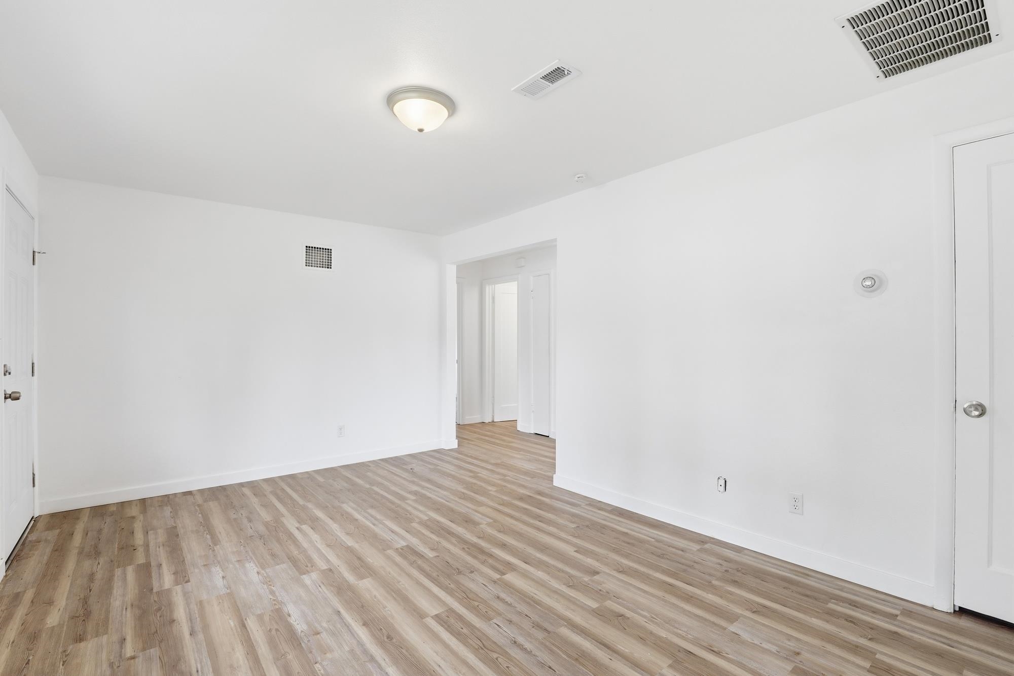 5123 W HOFFMAN Pl - Photo 7