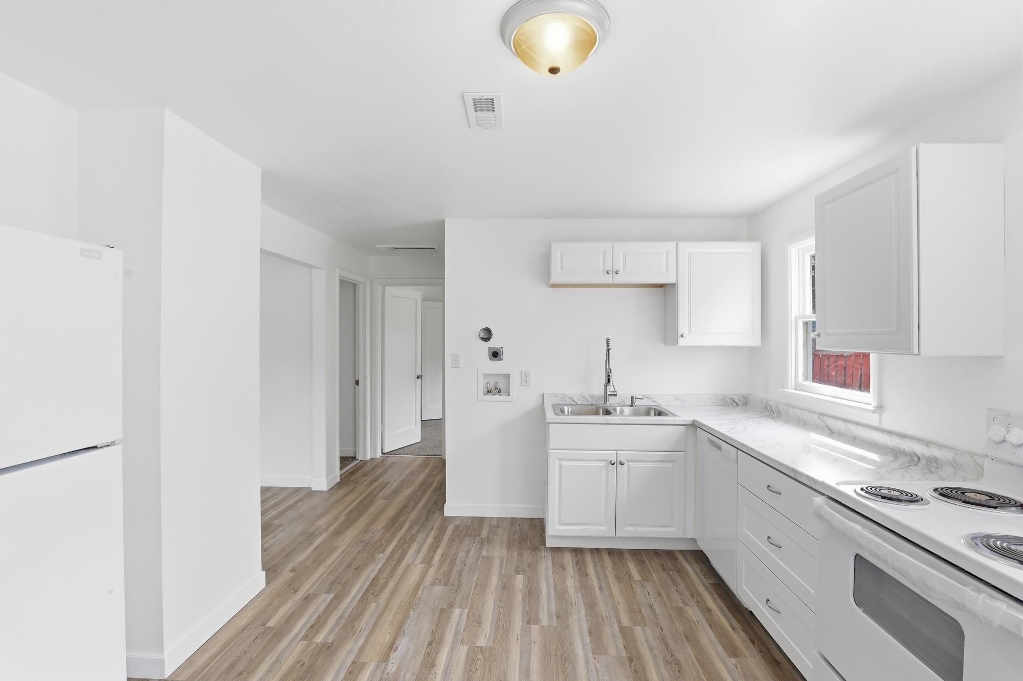 5123 W HOFFMAN Pl - Photo 10