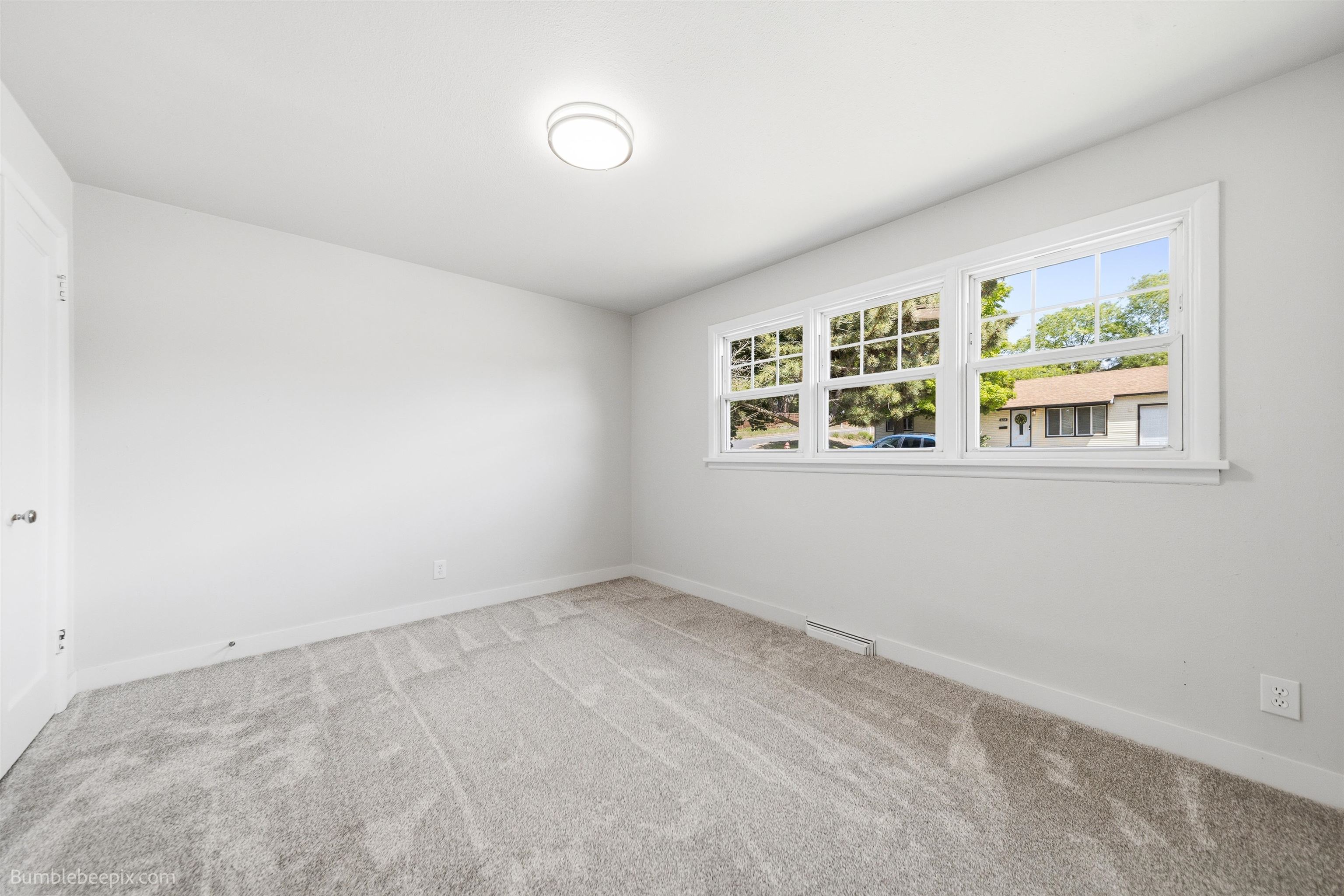 6211 N SUTHERLIN St - Photo 9