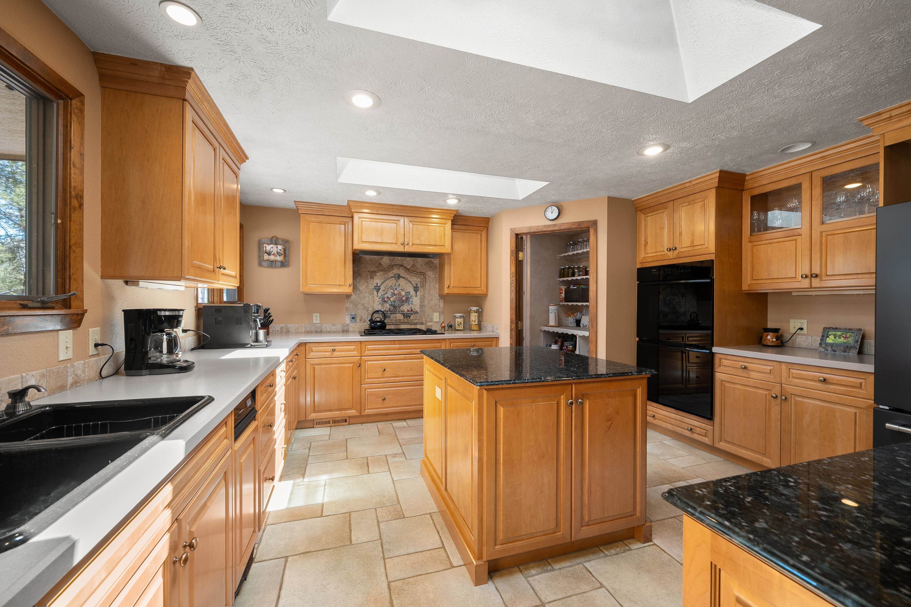11816 W SEVEN MILE Rd - Photo 13