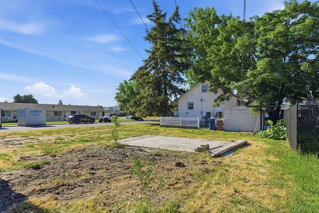 2129 E Desmet Ave - Photo 34