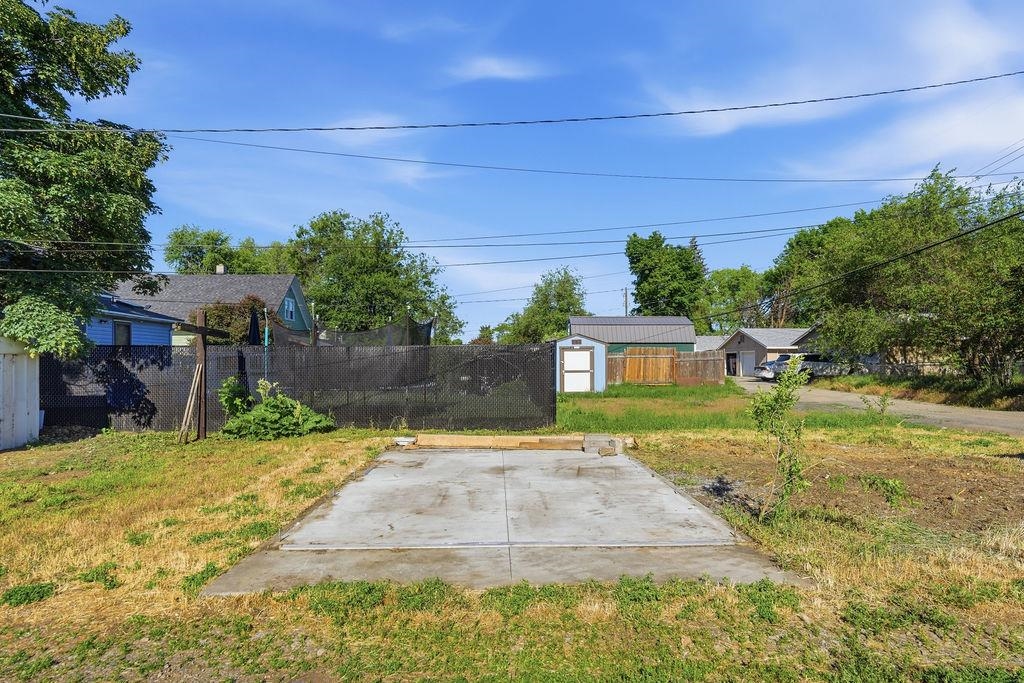2129 E Desmet Ave - Photo 33