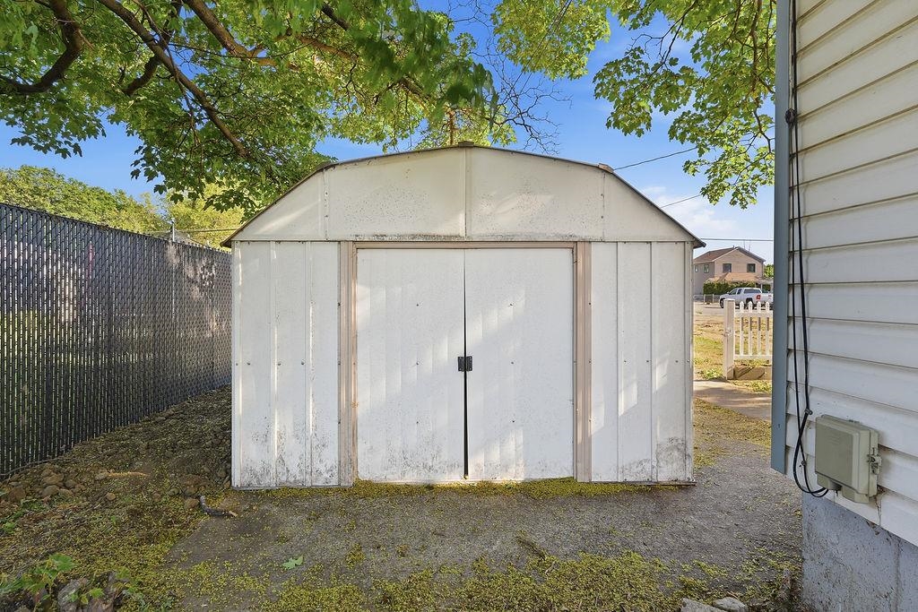 2129 E Desmet Ave - Photo 29