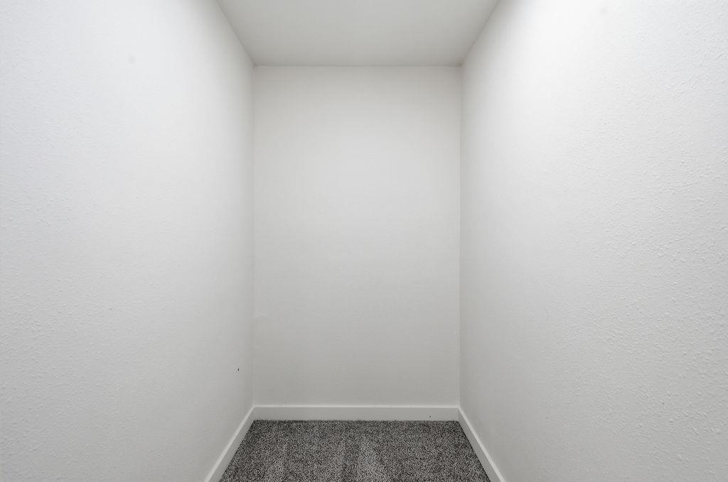 2129 E Desmet Ave - Photo 21