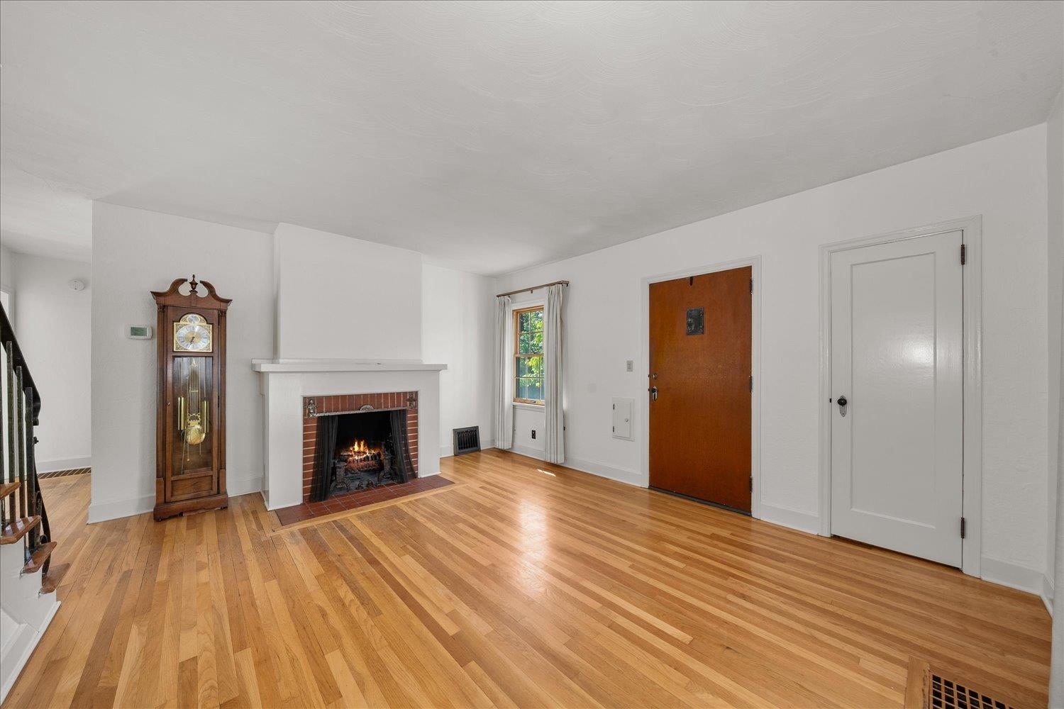 3528 W Glass Ave - Photo 3