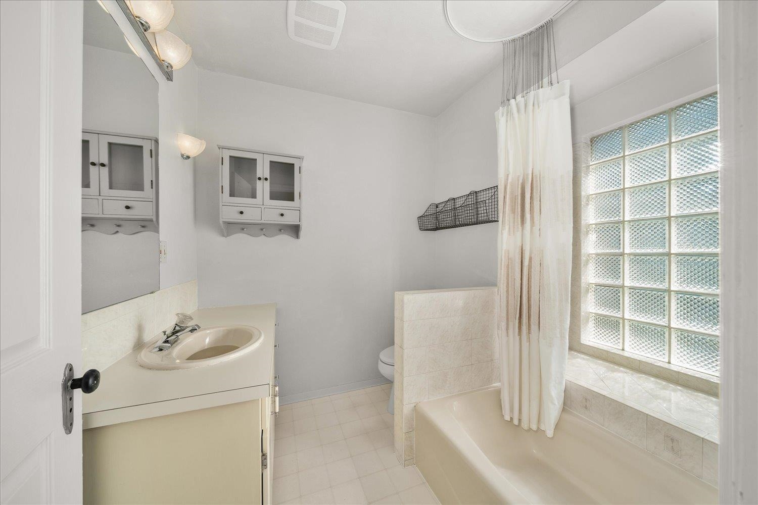 3528 W Glass Ave - Photo 21