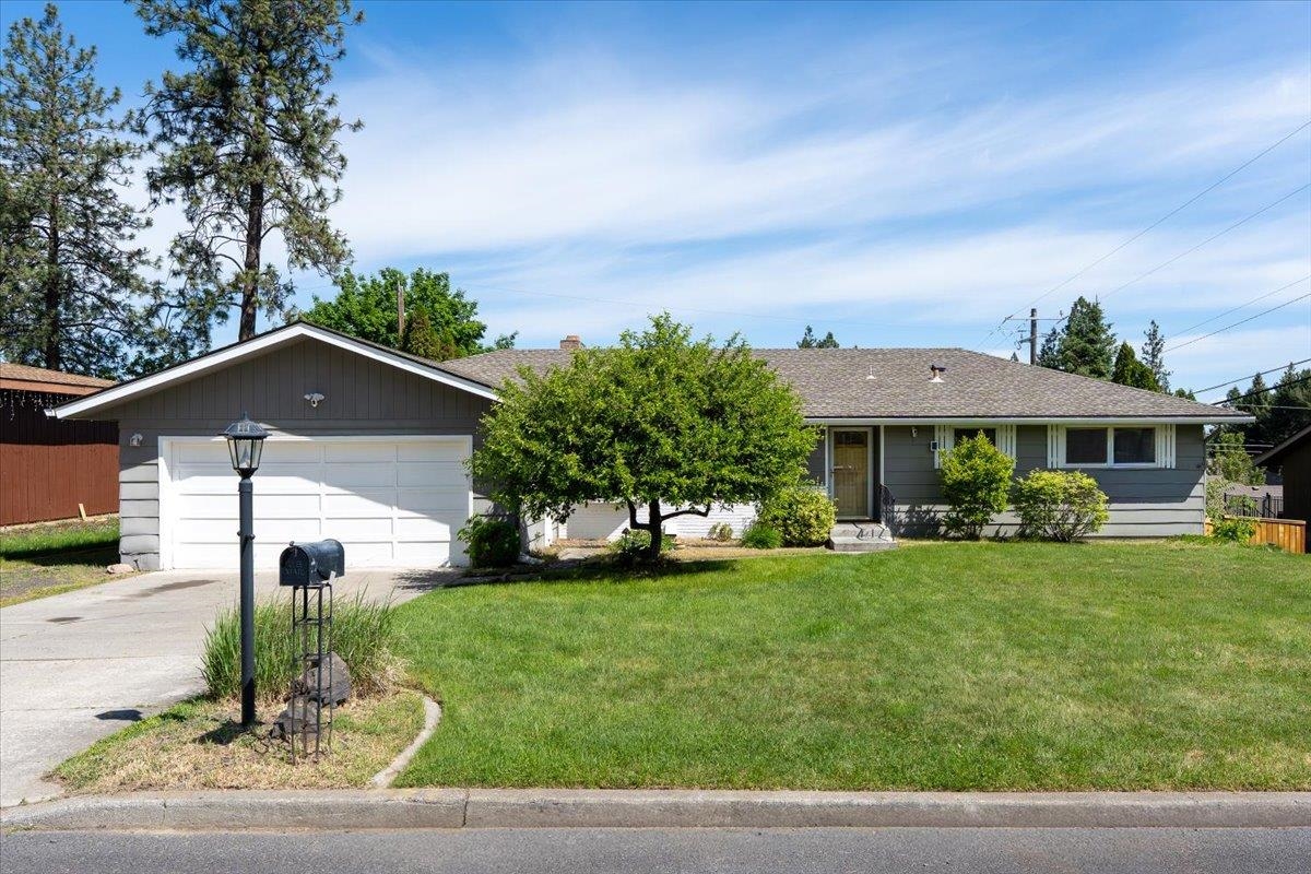 302 W Rainier Way - Photo 3
