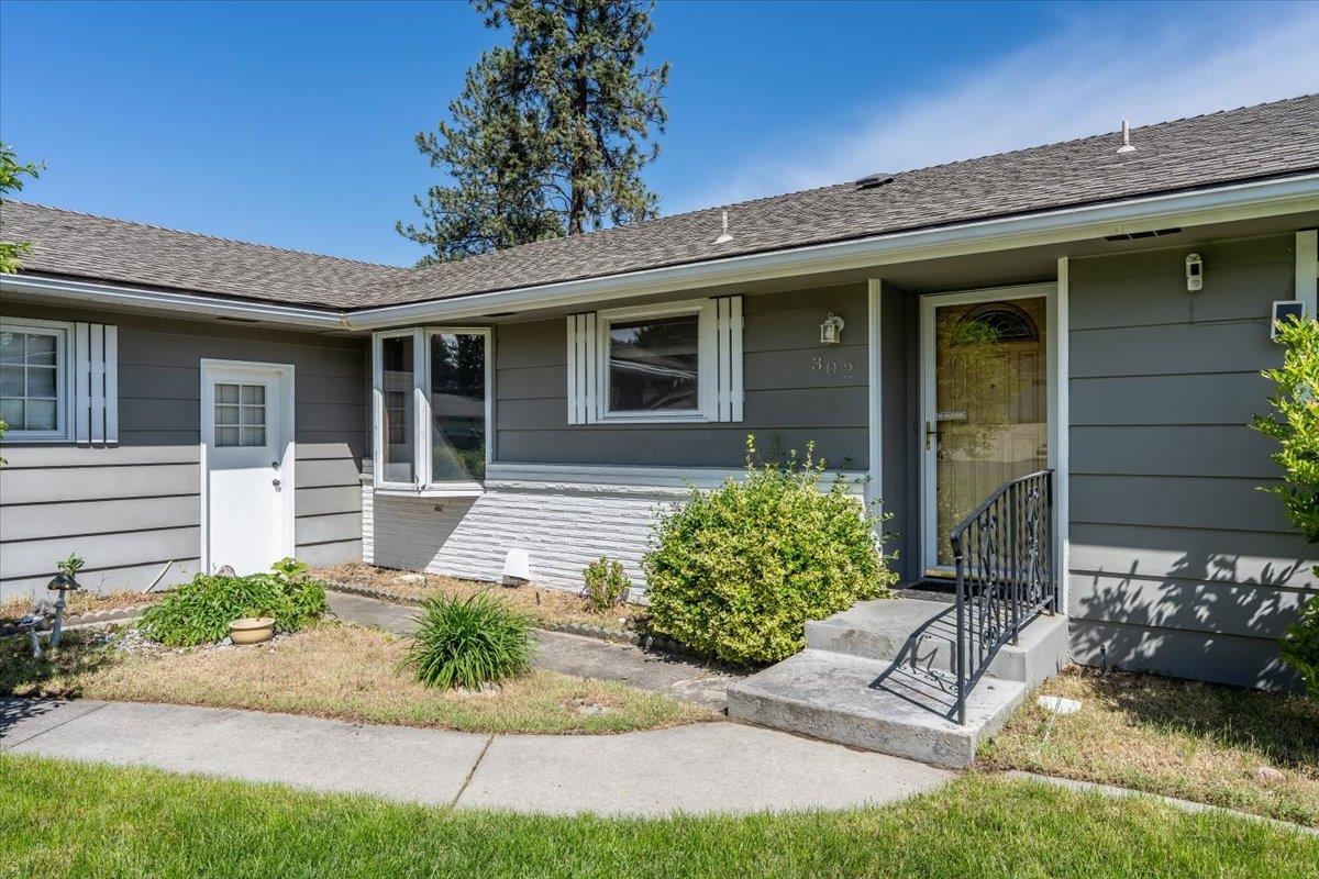 302 W Rainier Way - Photo 4