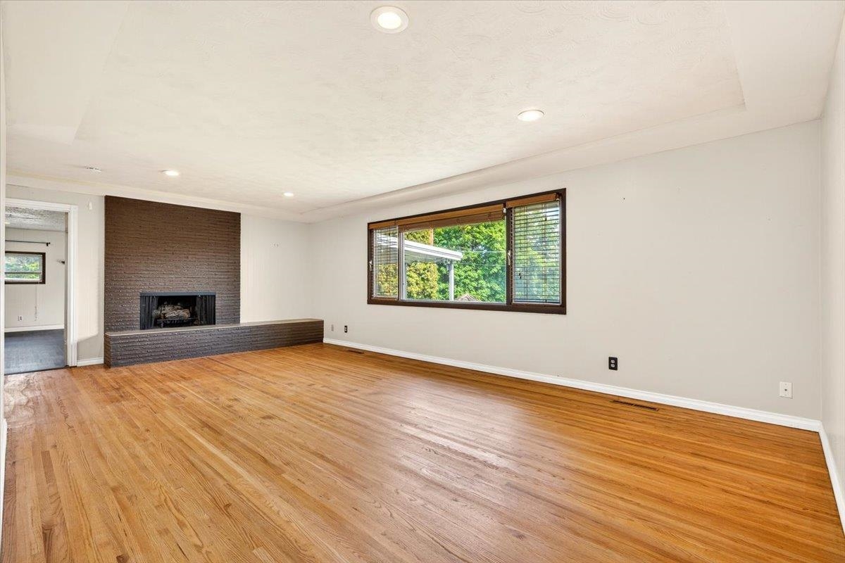 302 W Rainier Way - Photo 5