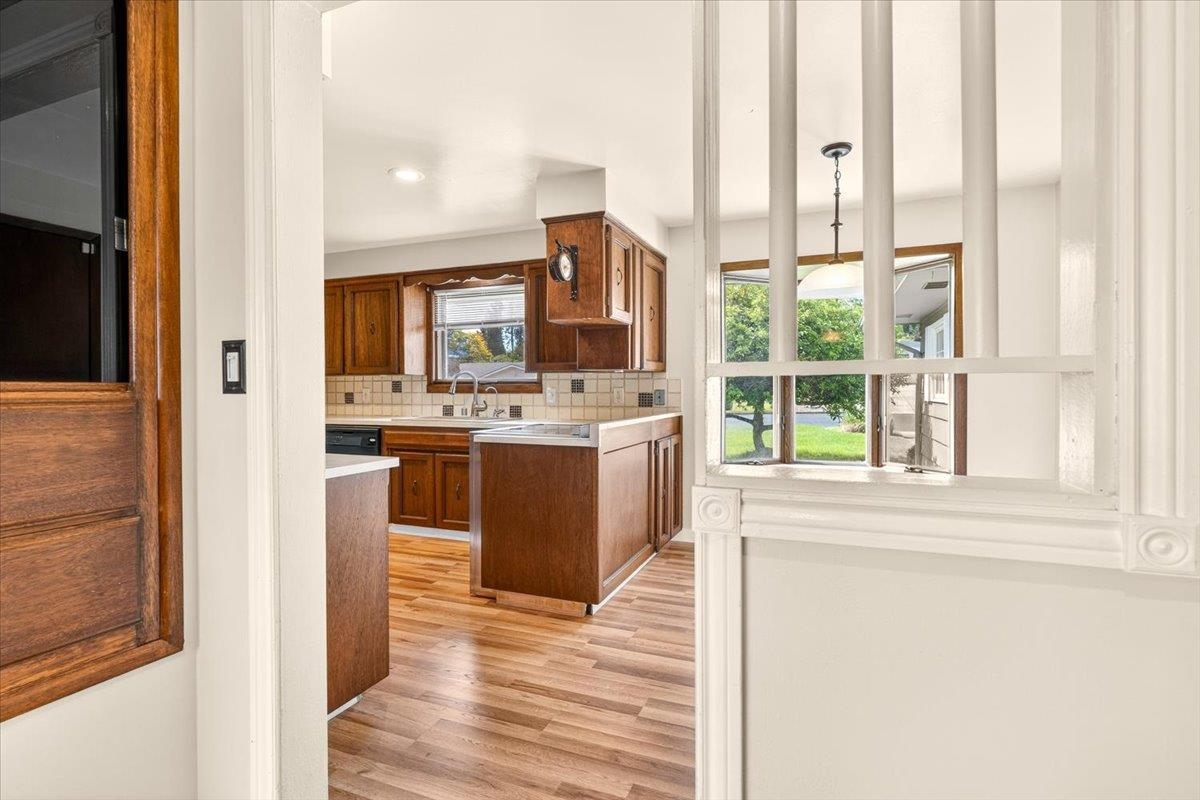 302 W Rainier Way - Photo 11
