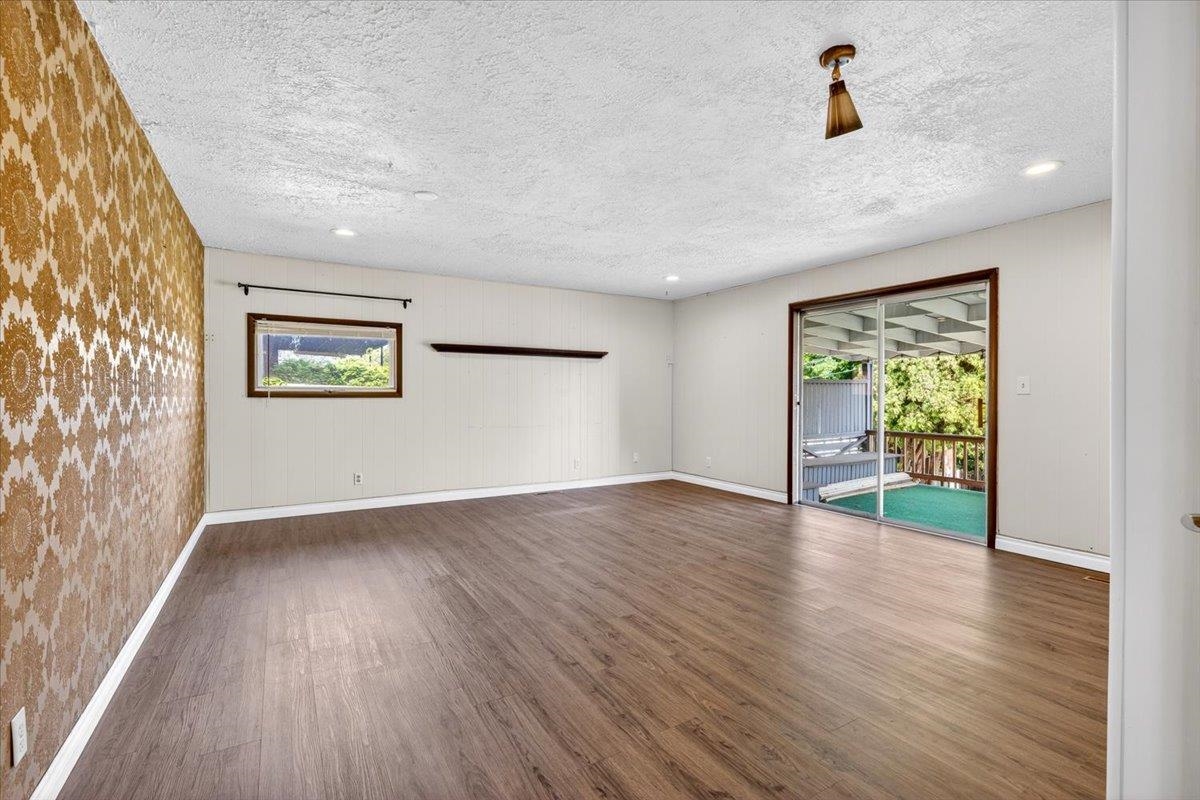 302 W Rainier Way - Photo 18