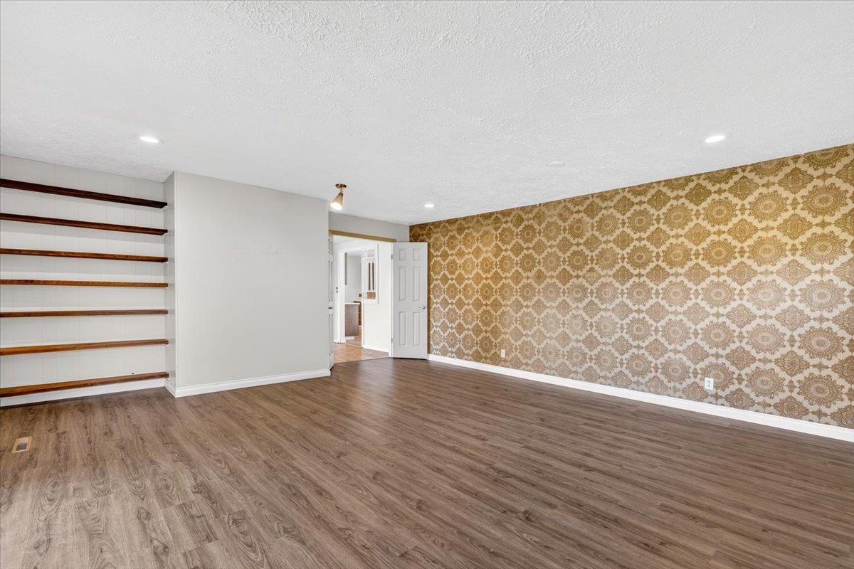 302 W Rainier Way - Photo 21
