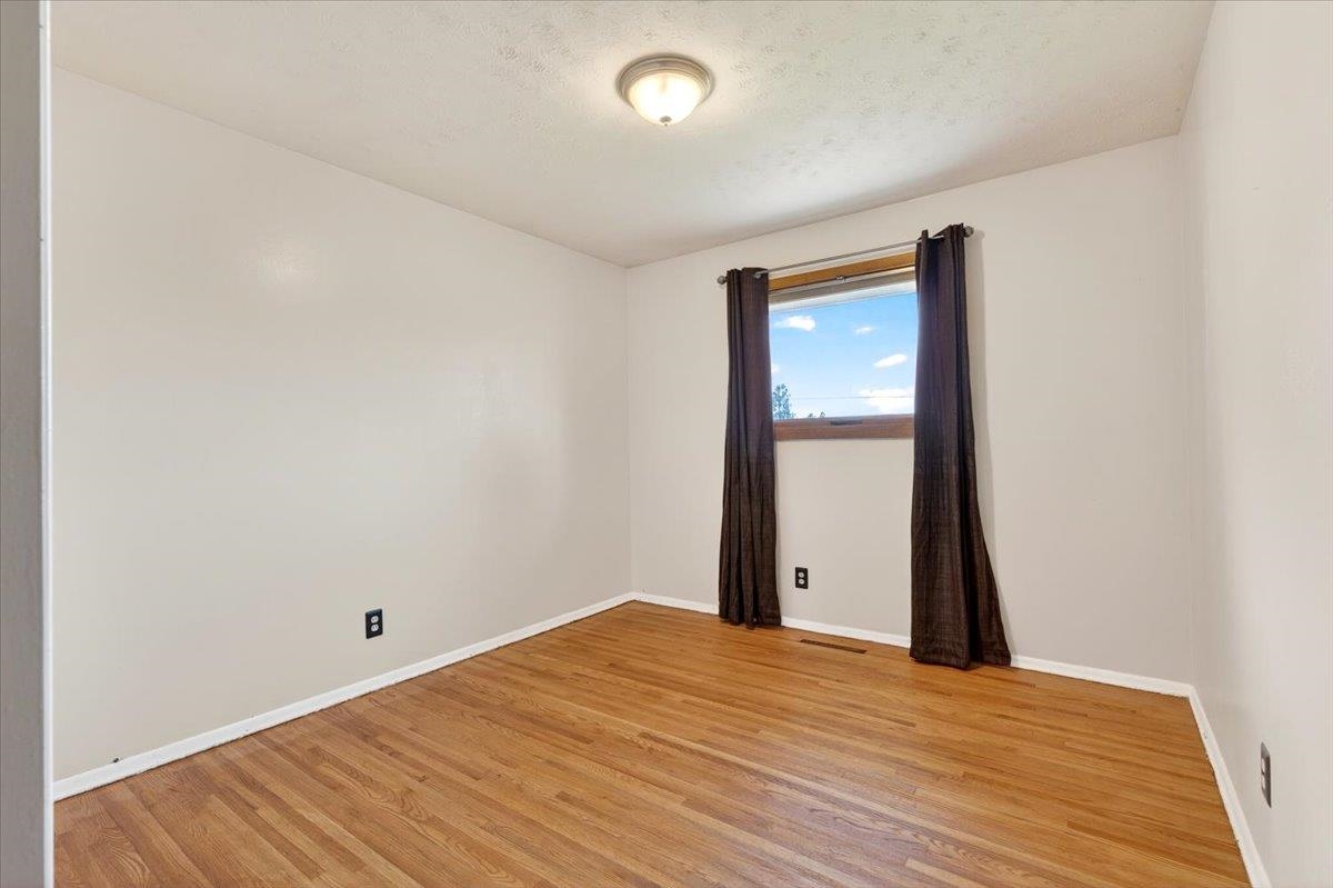 302 W Rainier Way - Photo 26