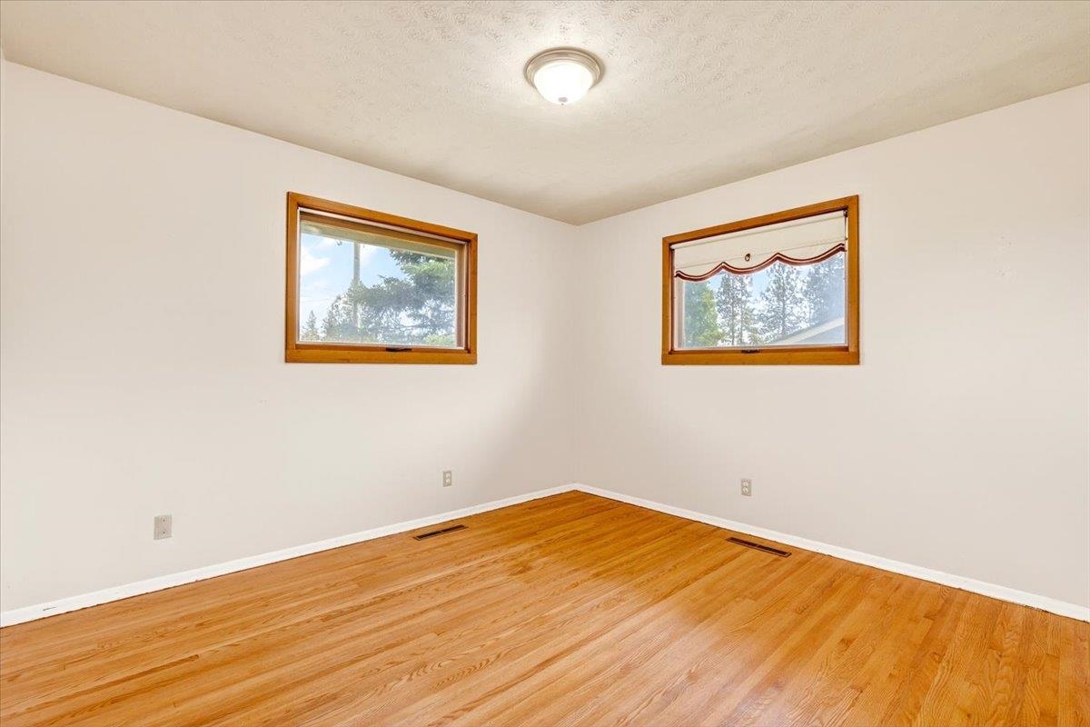 302 W Rainier Way - Photo 30