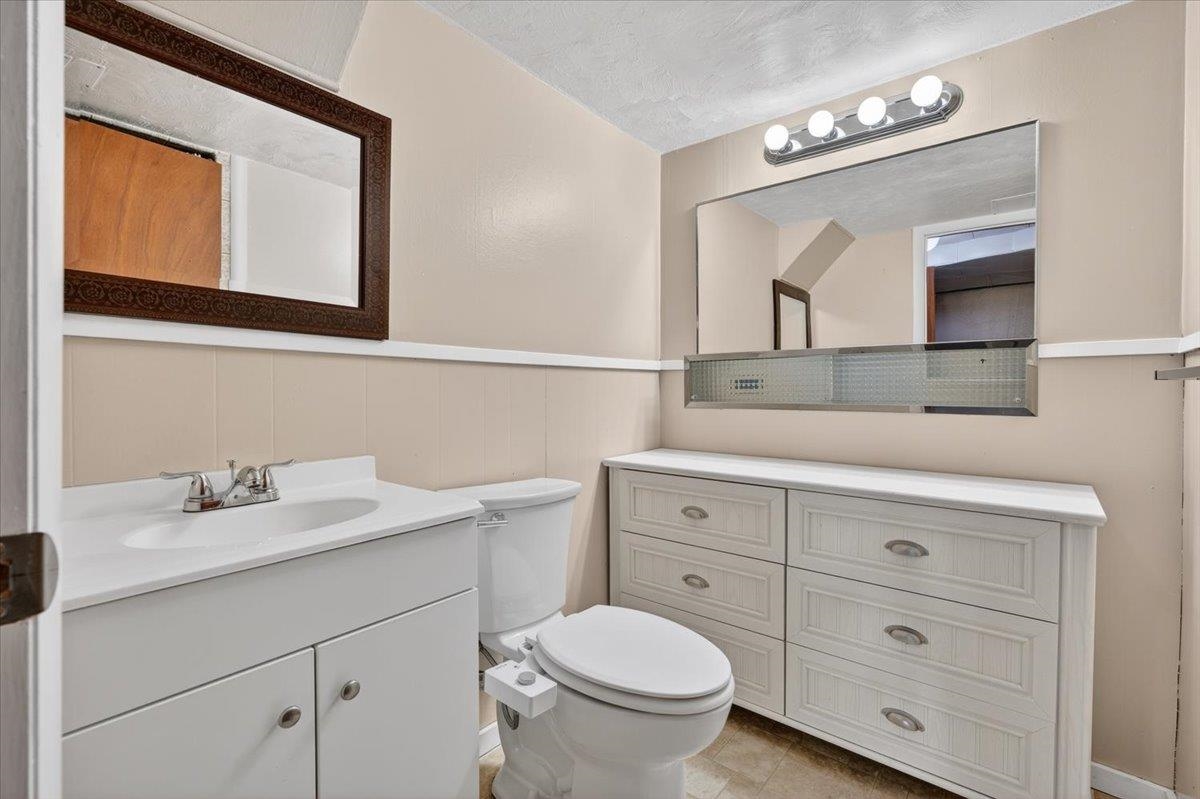 302 W Rainier Way - Photo 36