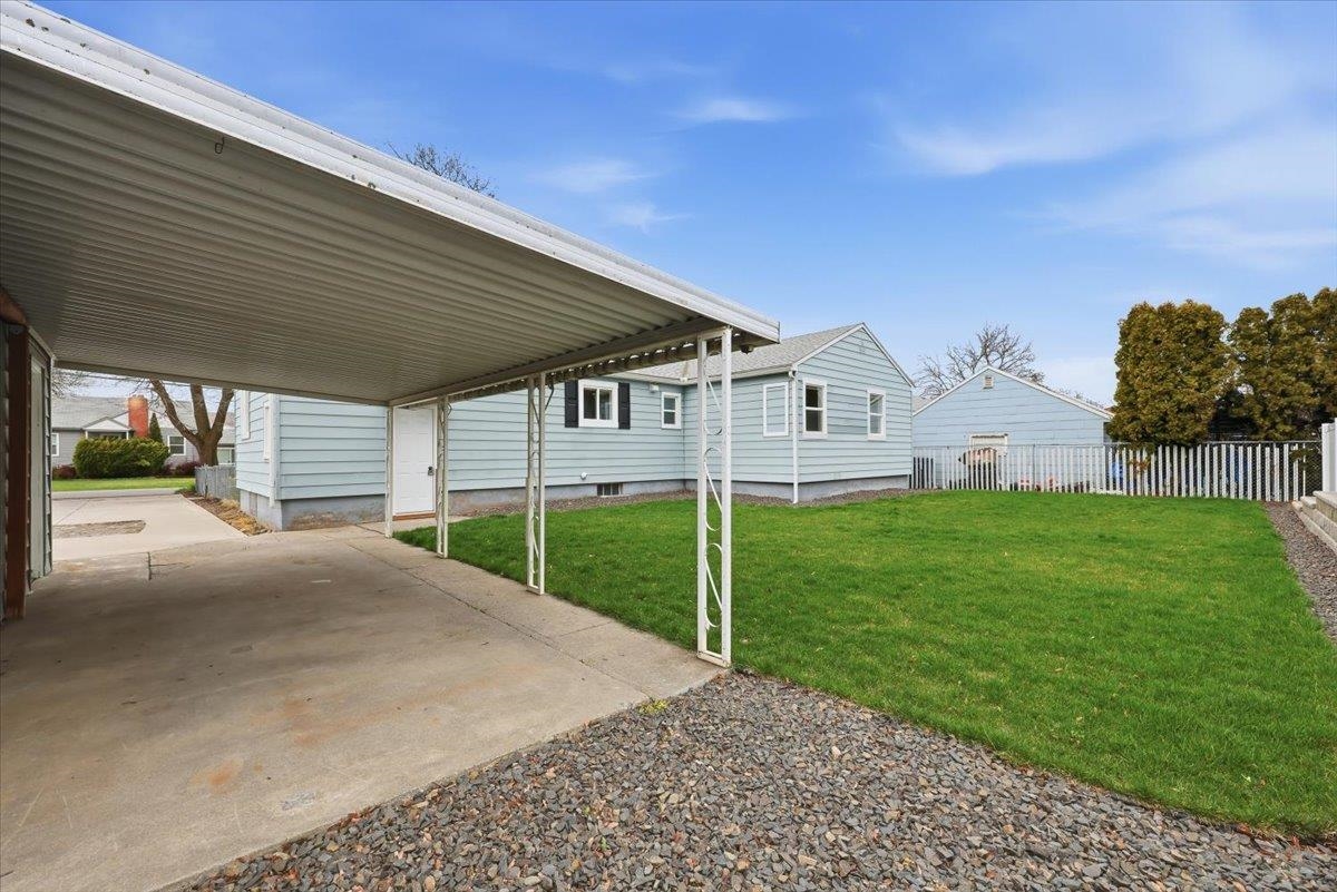 514 N Herald Rd - Photo 18