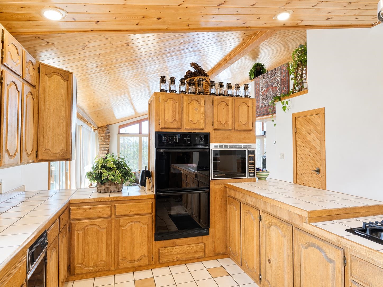 6821 Cummings Canyon Way - Photo 17