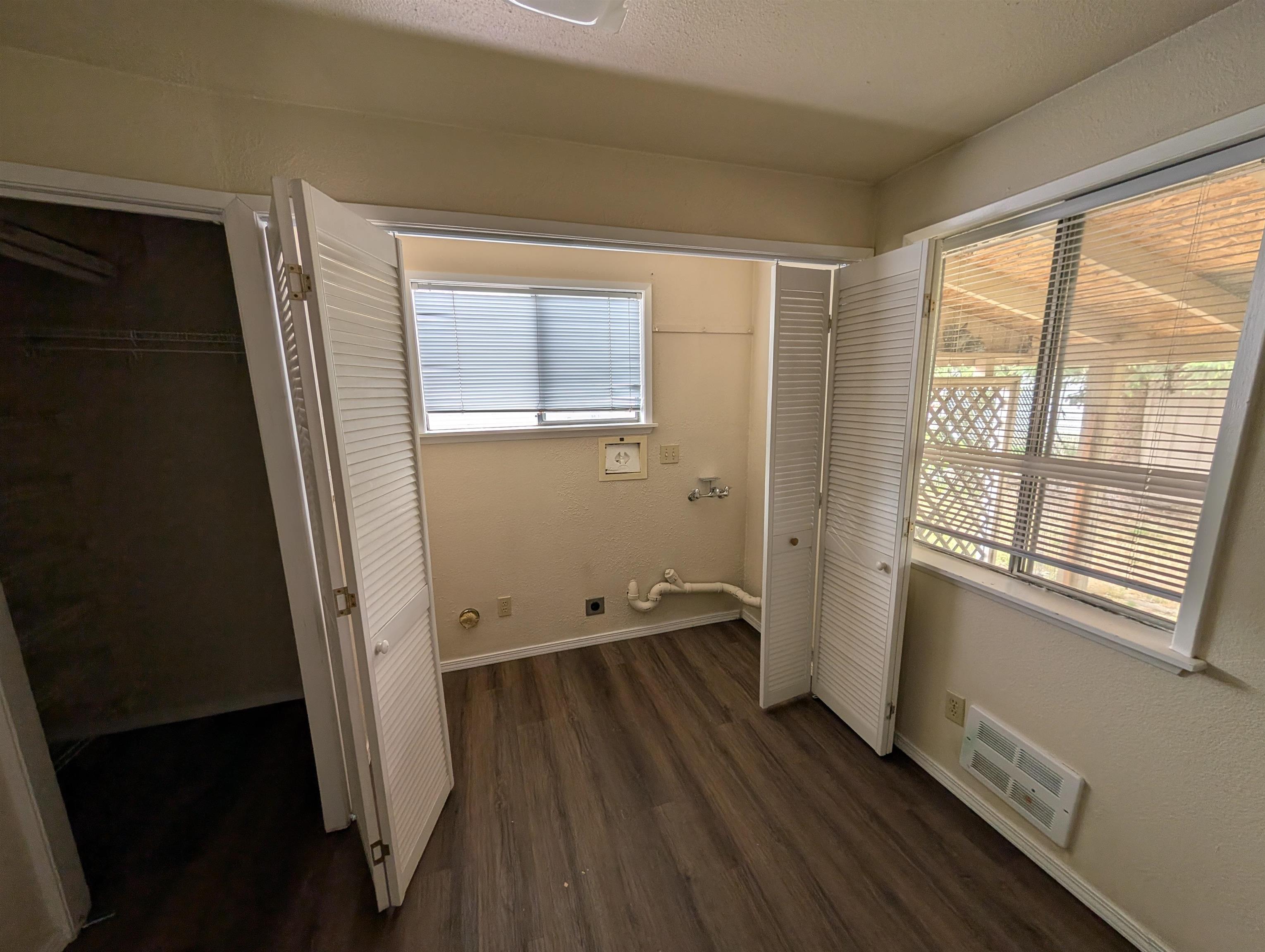 746 Villard St - Photo 18