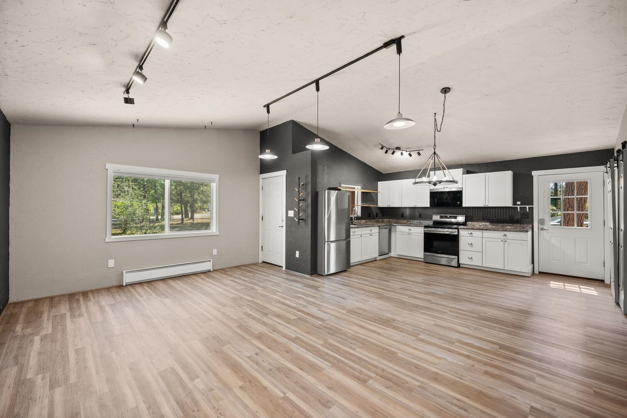 6449 Circle Dr - Photo 3