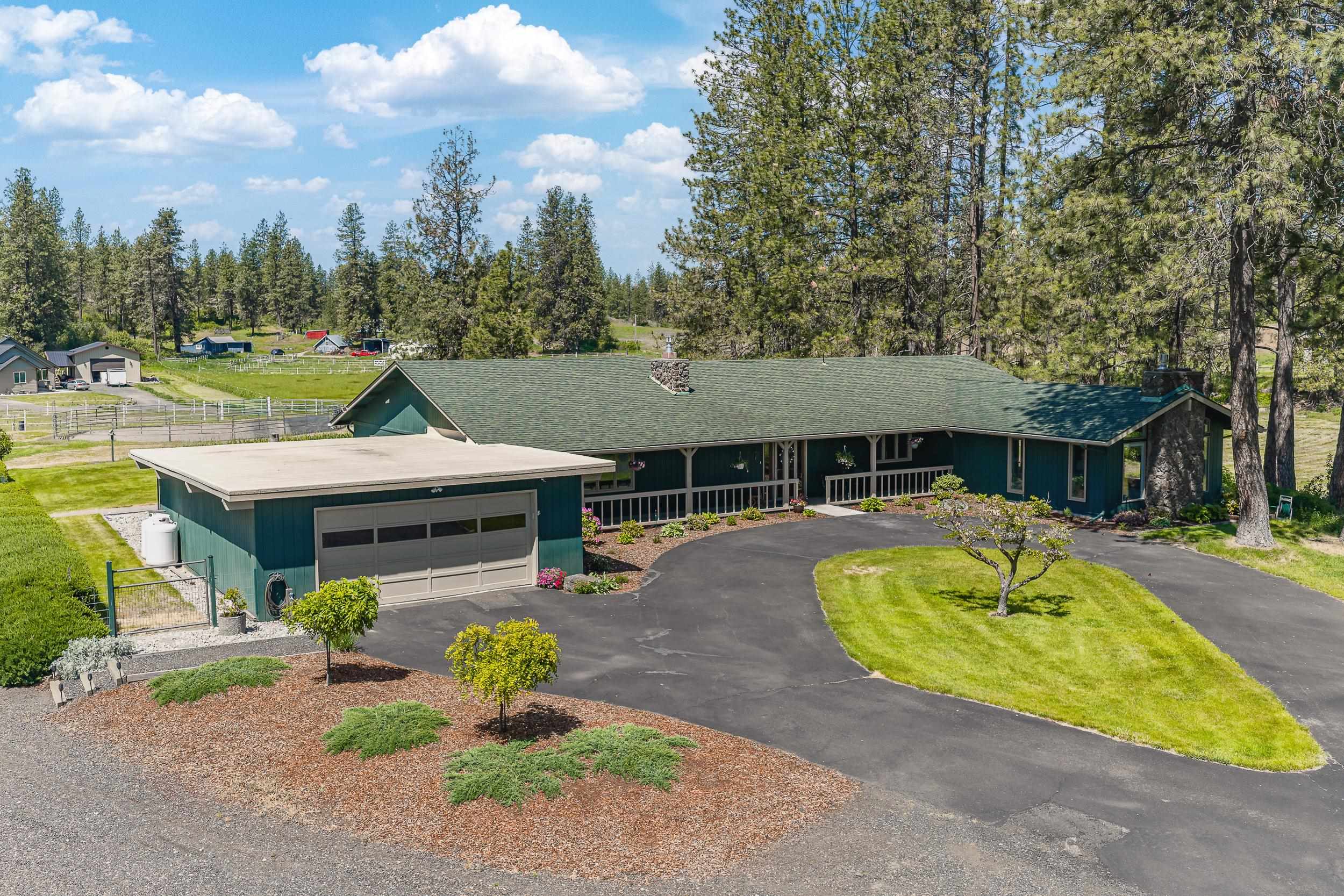 604 S Grove Rd - Photo 1