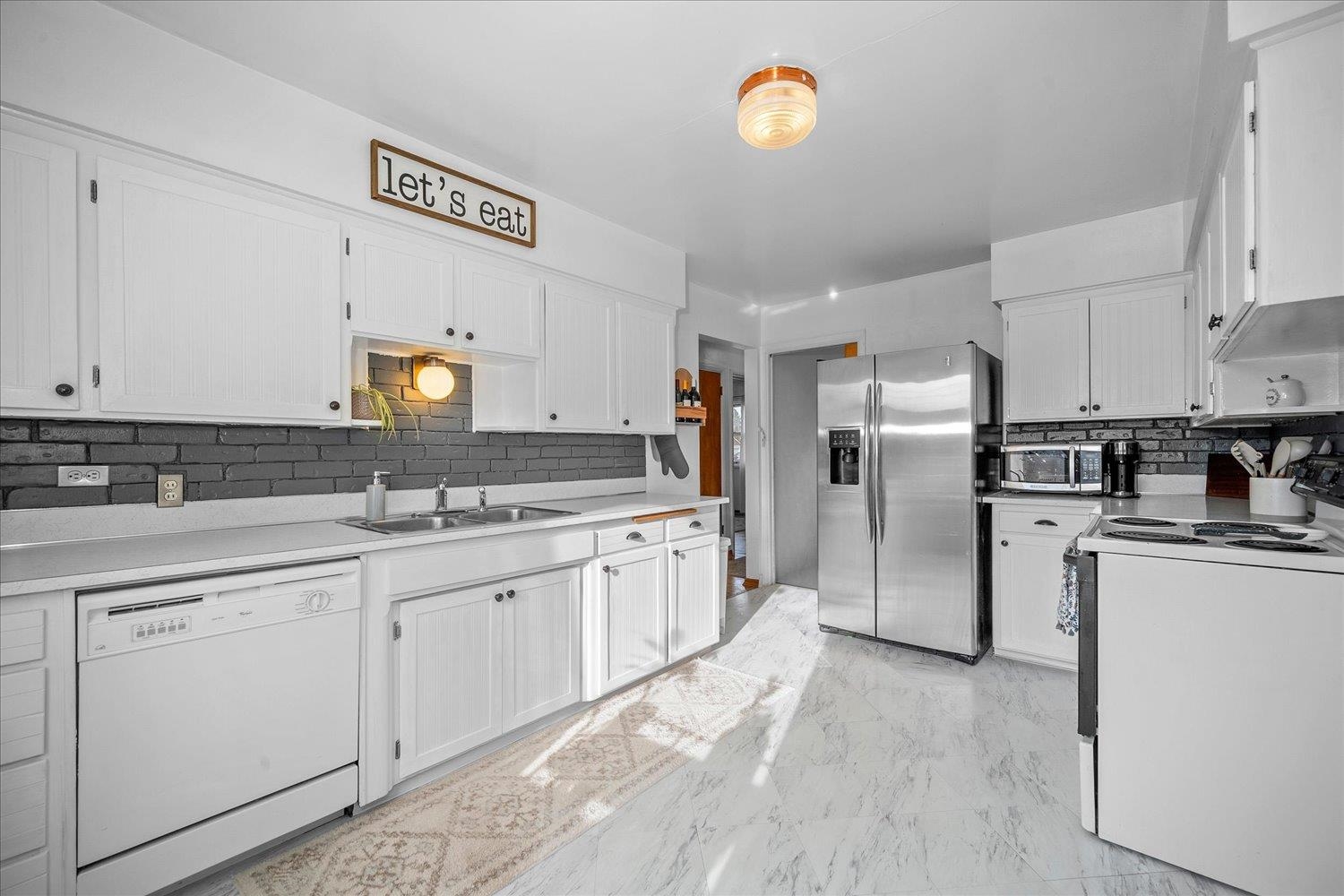 5423 N Lincoln St - Photo 11