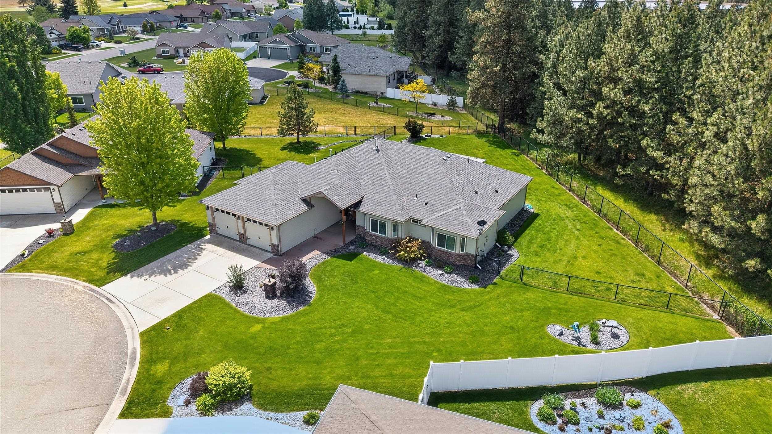 1308 E Chelan Ct - Photo 4
