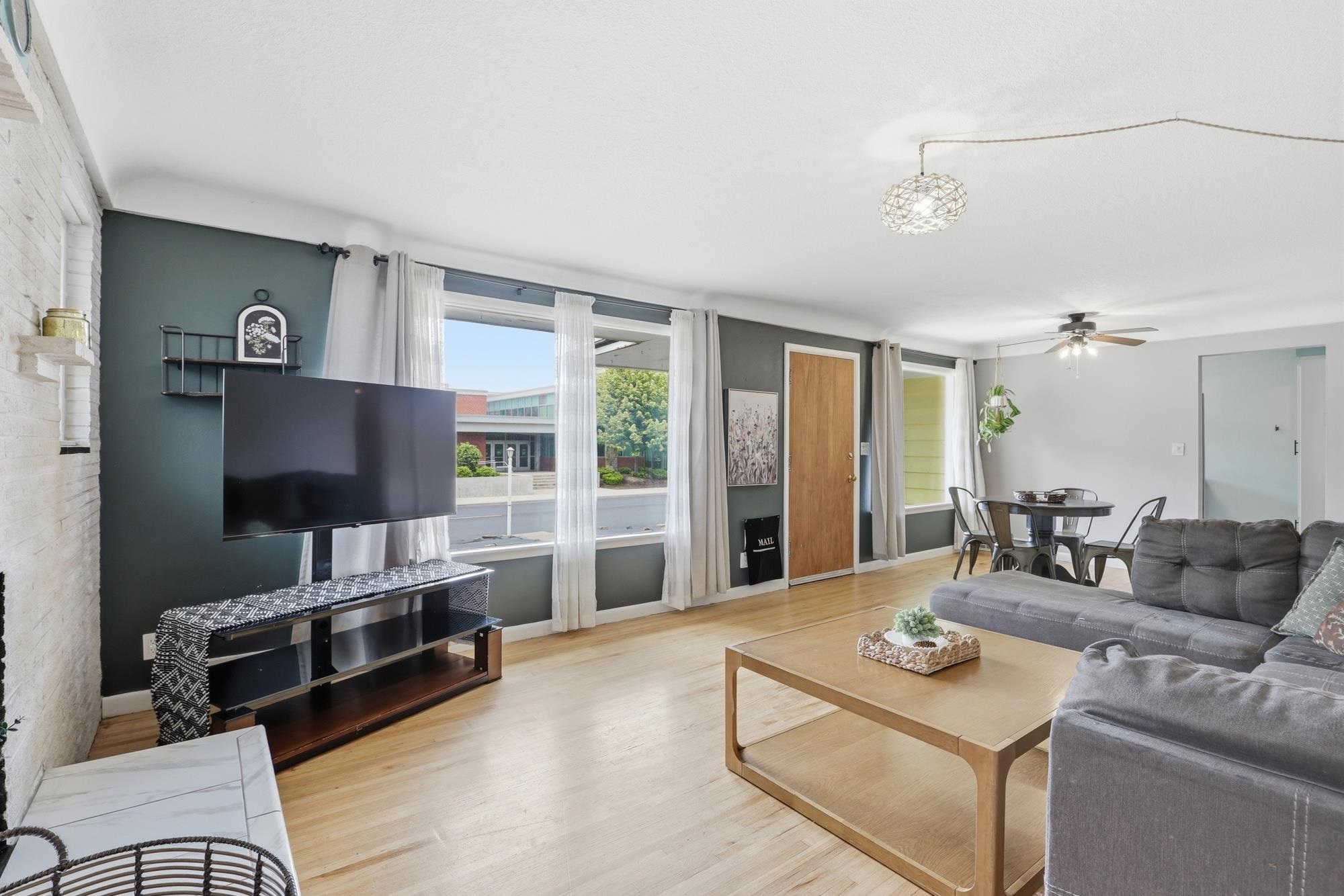 4314 N ASH St - Photo 3