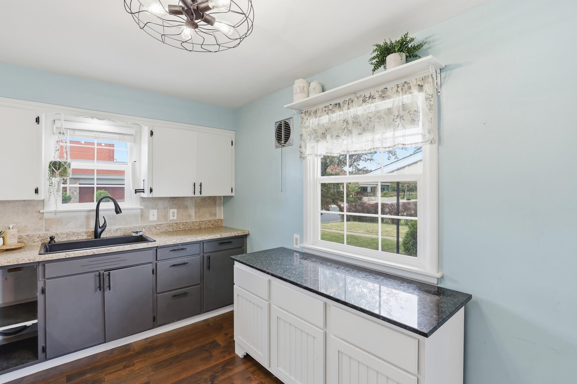 4314 N ASH St - Photo 6