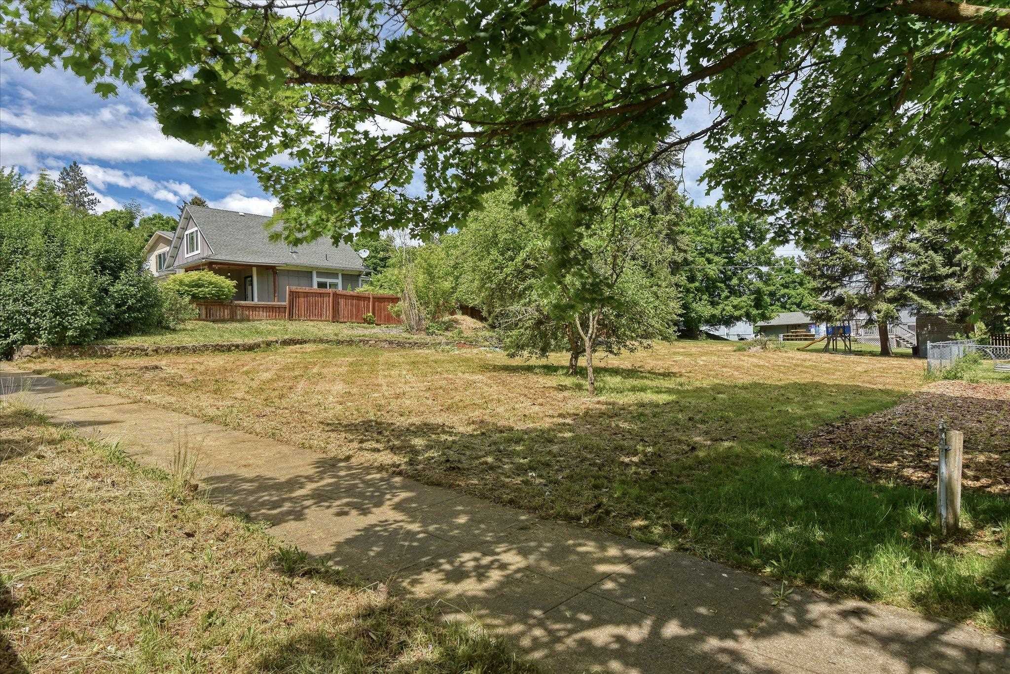2013 E 14th Ave - Photo 2