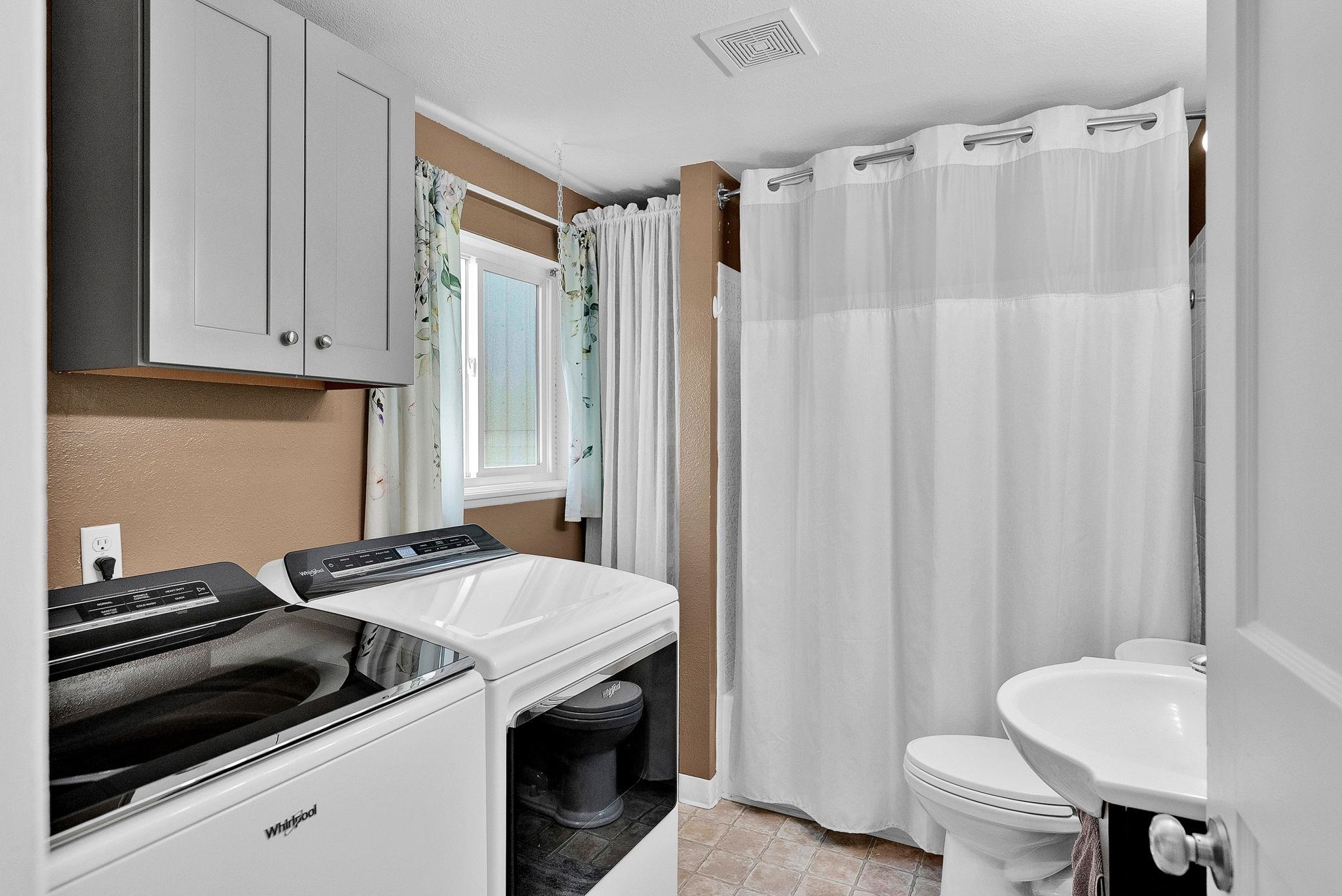 211 W California St - Photo 16