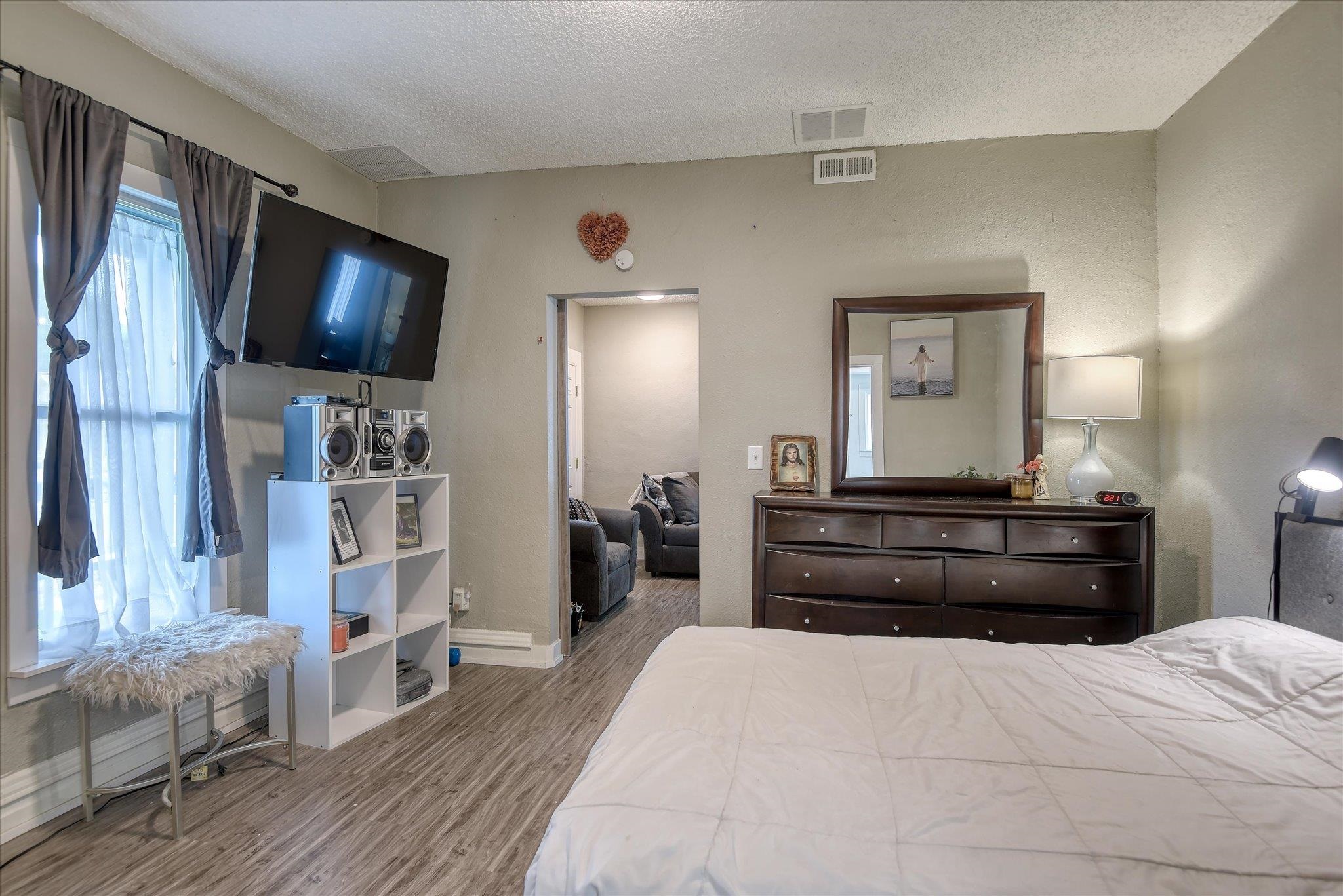 1610 W GRACE Ave - Photo 17