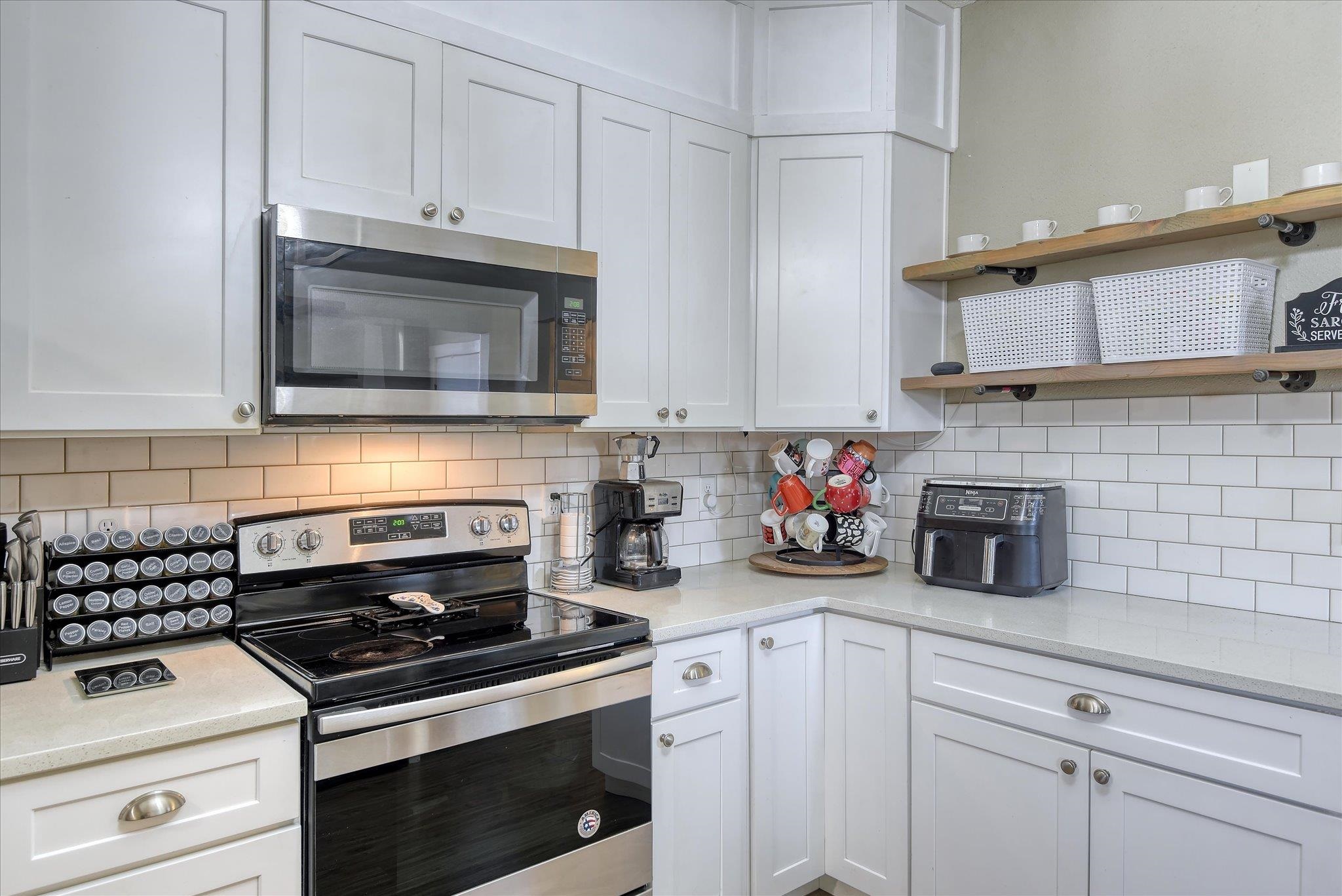 1610 W GRACE Ave - Photo 16