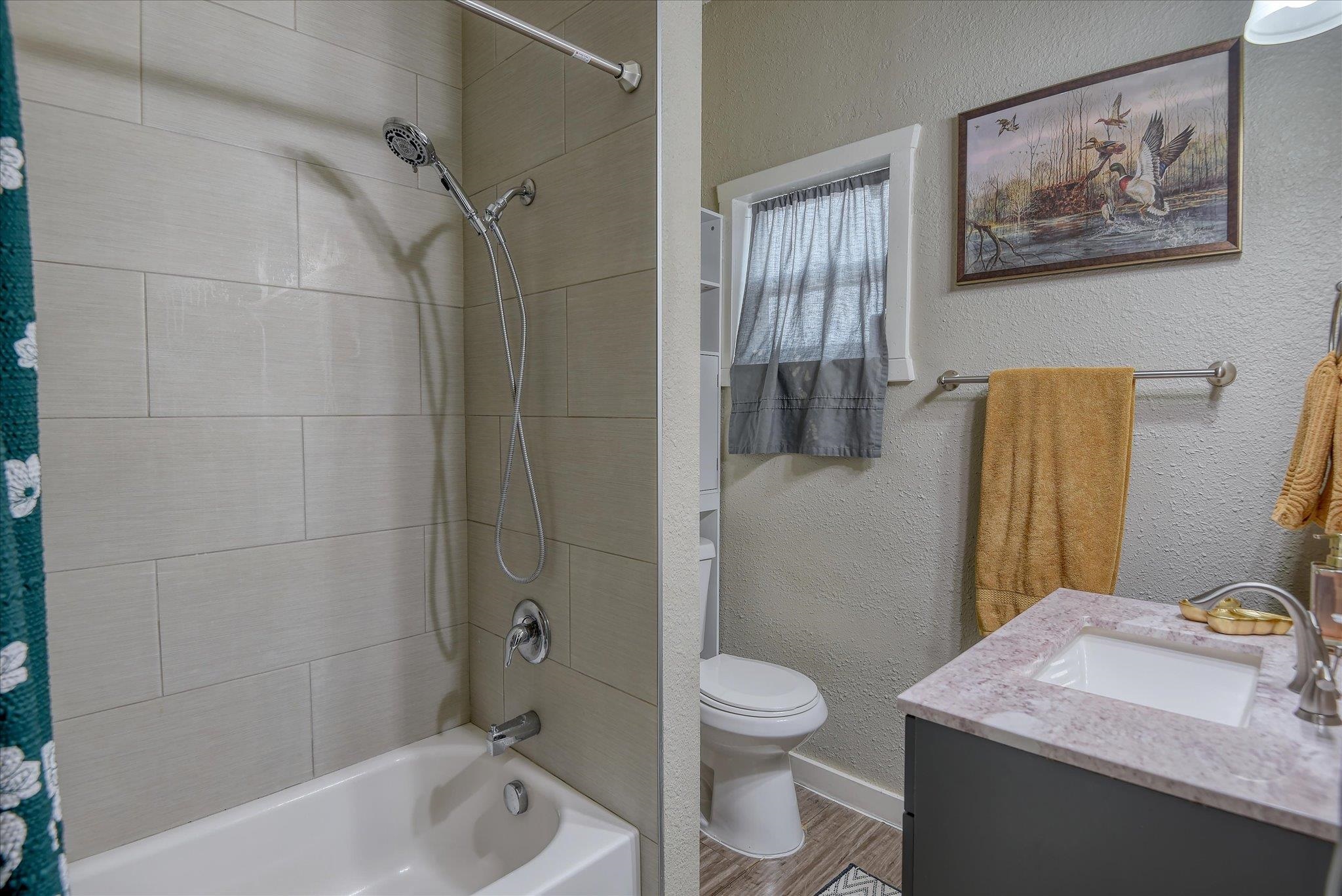 1610 W GRACE Ave - Photo 23