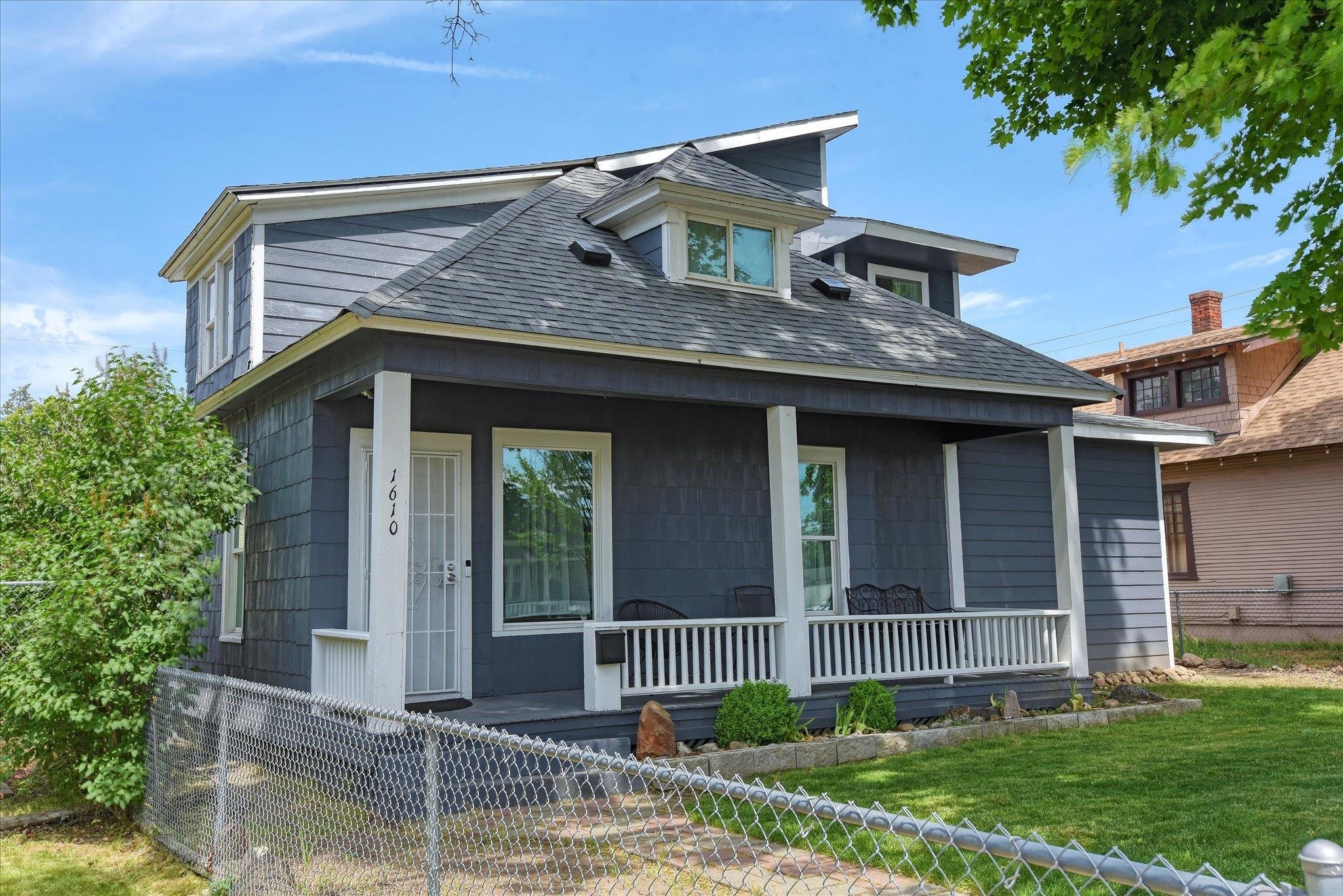 1610 W GRACE Ave - Photo 35