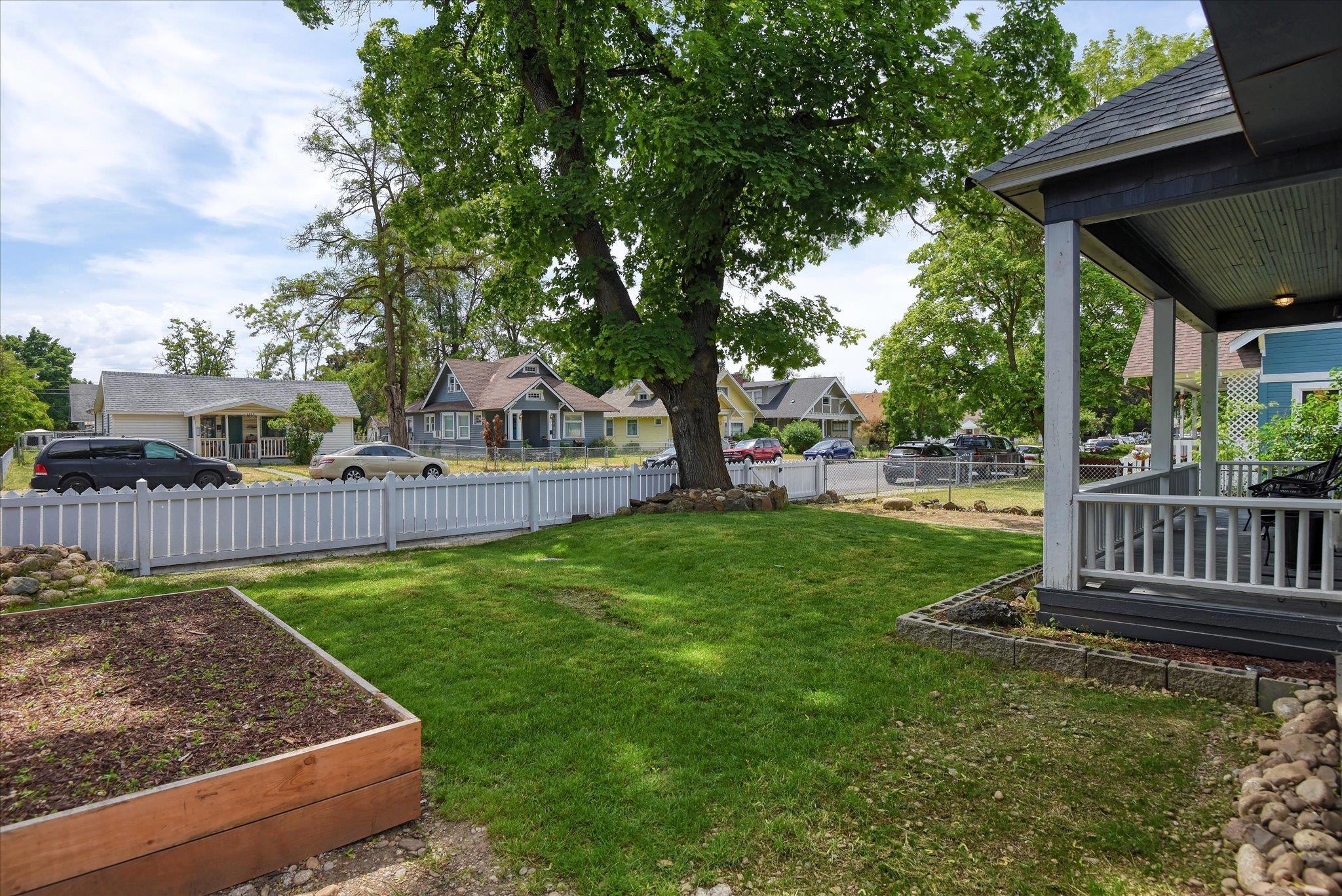 1610 W GRACE Ave - Photo 41