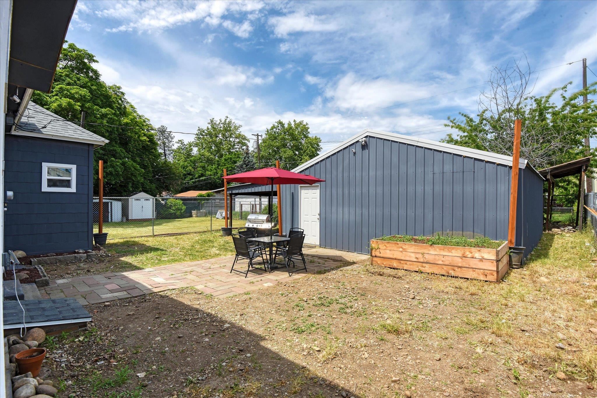 1610 W GRACE Ave - Photo 42