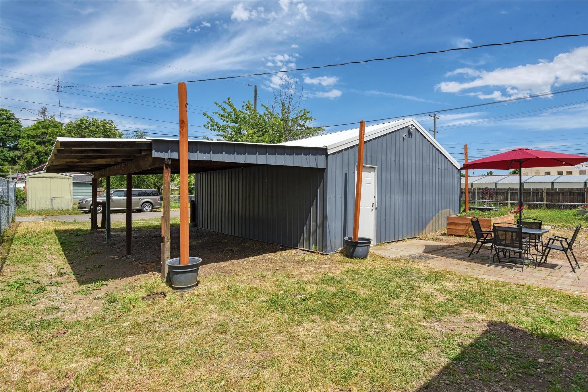 1610 W GRACE Ave - Photo 43