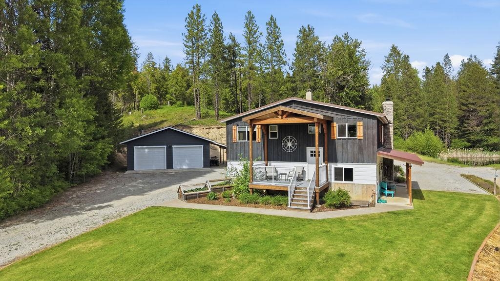 1240 Doe Meadow Rd - Photo 2