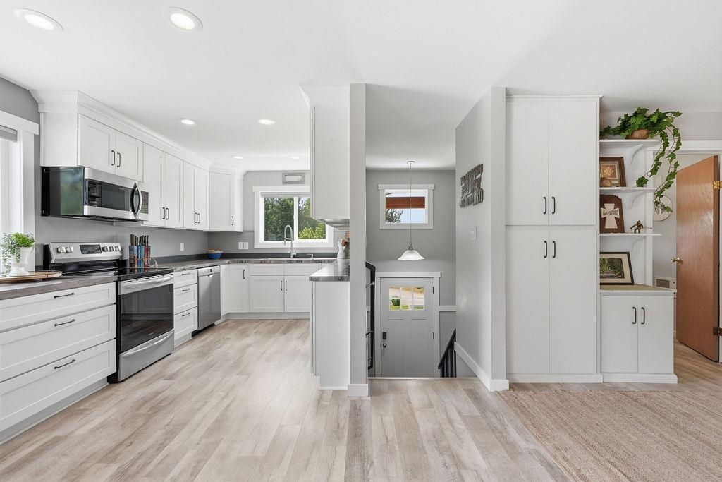 1240 Doe Meadow Rd - Photo 9