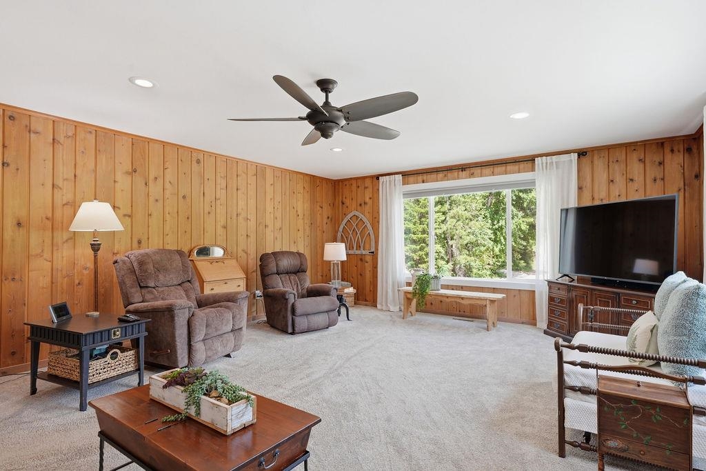 1240 Doe Meadow Rd - Photo 19